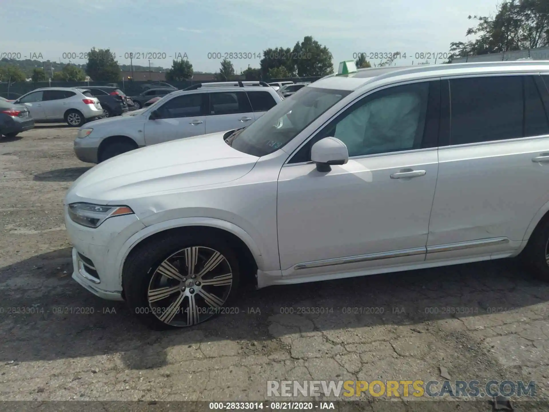 6 Photograph of a damaged car YV4A22PL5L1612328 VOLVO XC90 2020