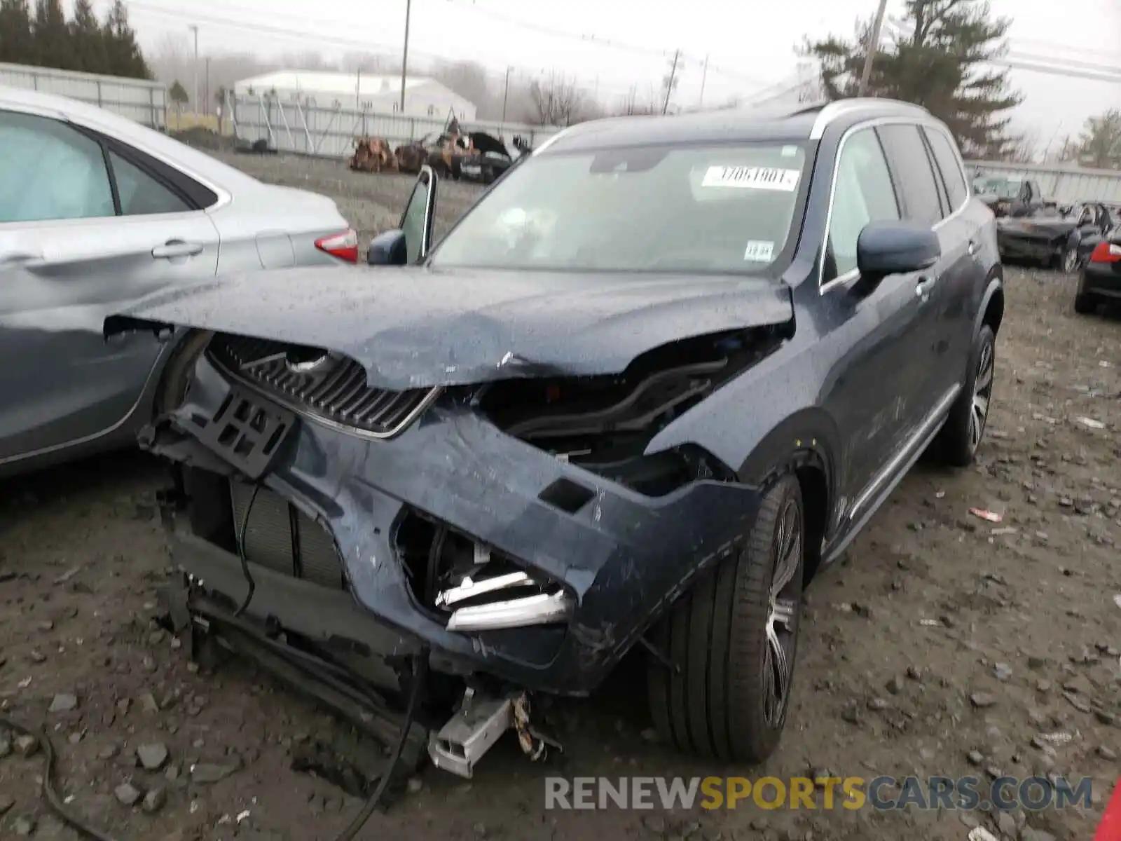 2 Photograph of a damaged car YV4A22PL6L1566928 VOLVO XC90 2020