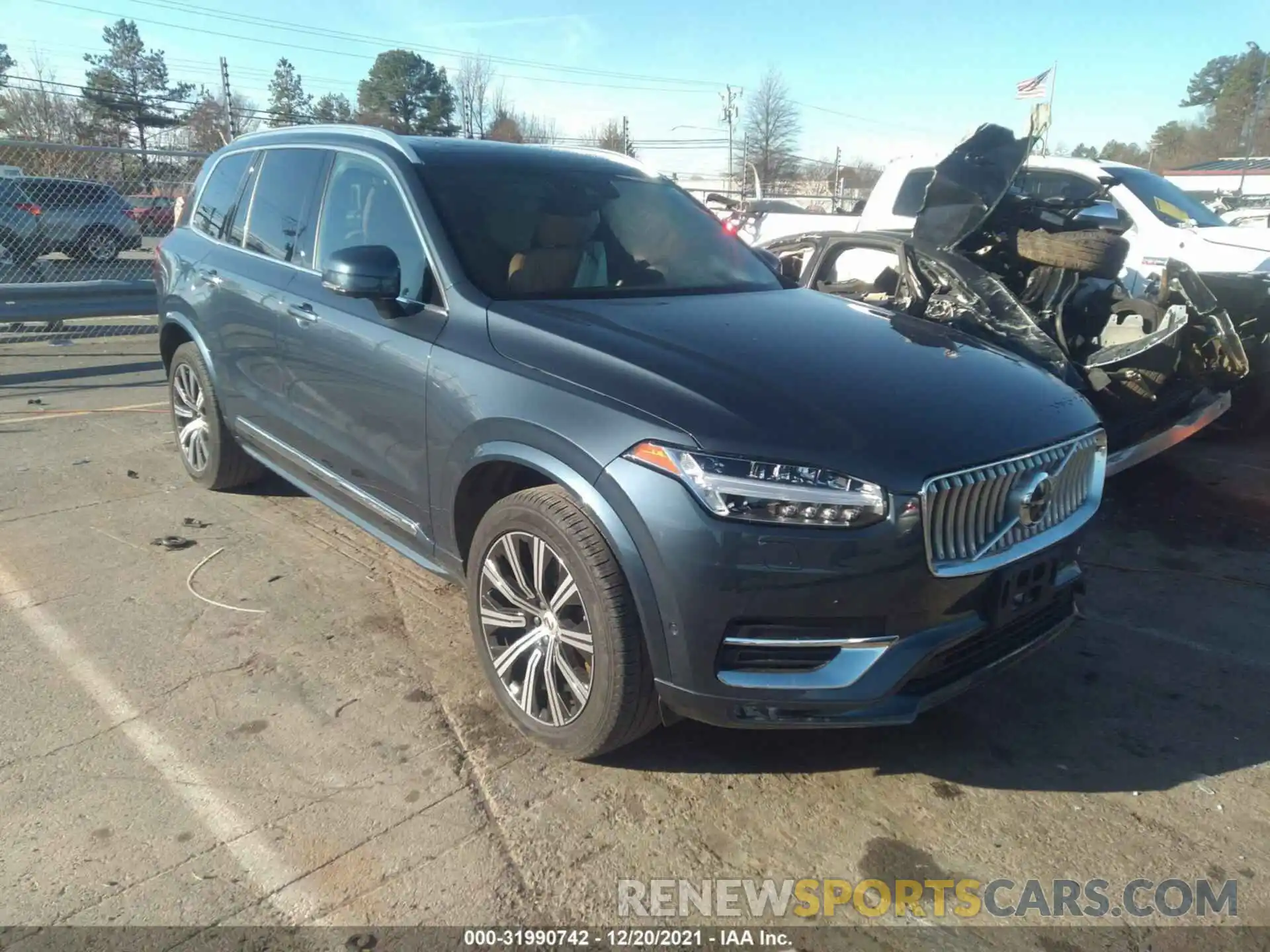 1 Photograph of a damaged car YV4A22PL7L1558921 VOLVO XC90 2020