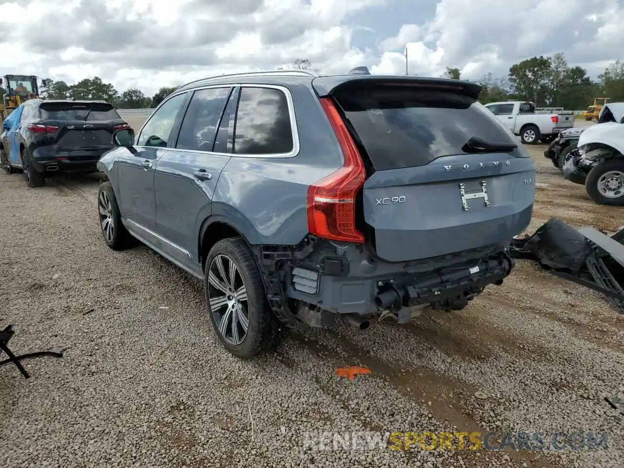 3 Photograph of a damaged car YV4A22PL8L1576733 VOLVO XC90 2020