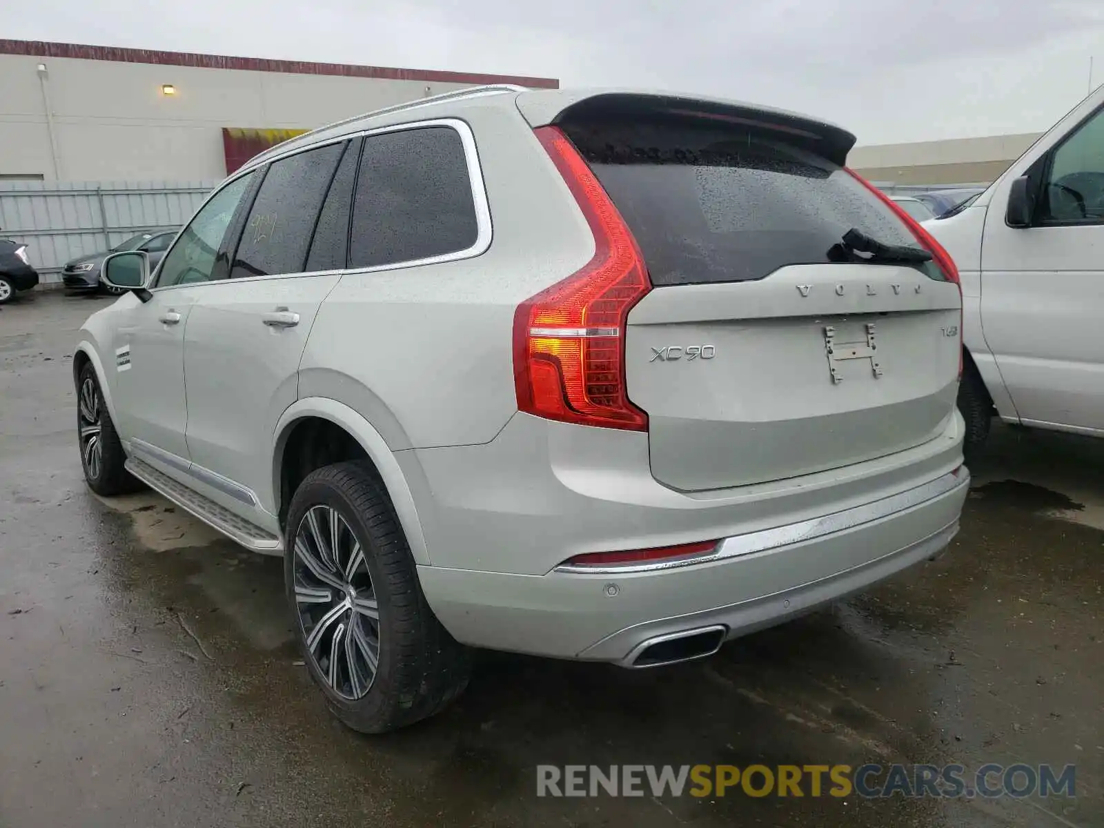 3 Photograph of a damaged car YV4A22PL8L1587487 VOLVO XC90 2020