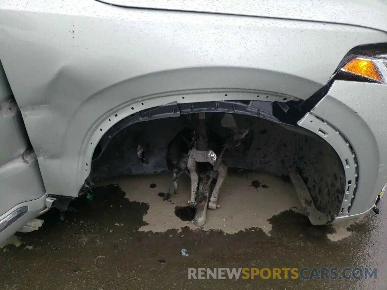 9 Photograph of a damaged car YV4A22PL8L1587487 VOLVO XC90 2020