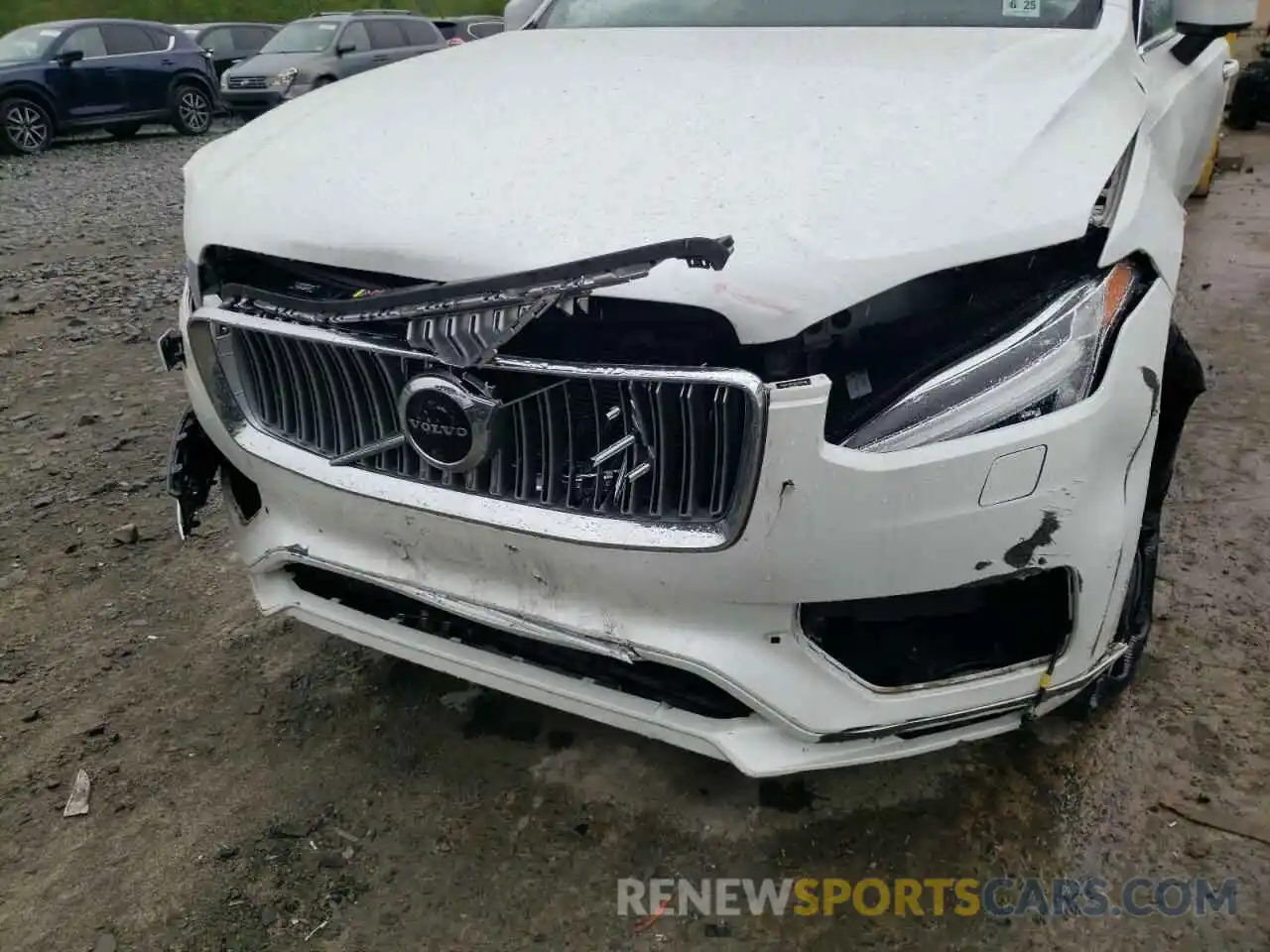 9 Photograph of a damaged car YV4A22PL9L1573355 VOLVO XC90 2020