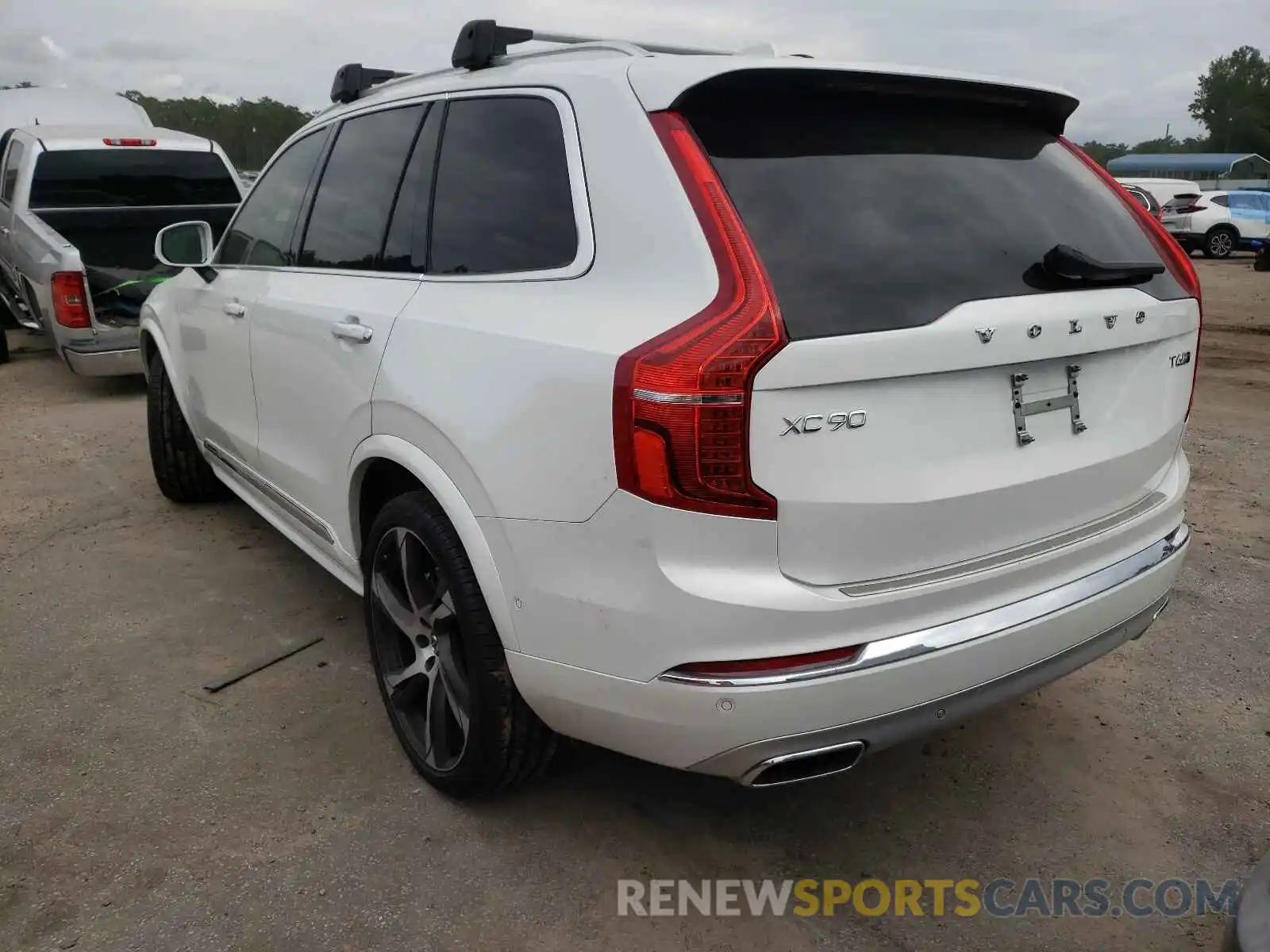 3 Photograph of a damaged car YV4A22PL9L1614096 VOLVO XC90 2020