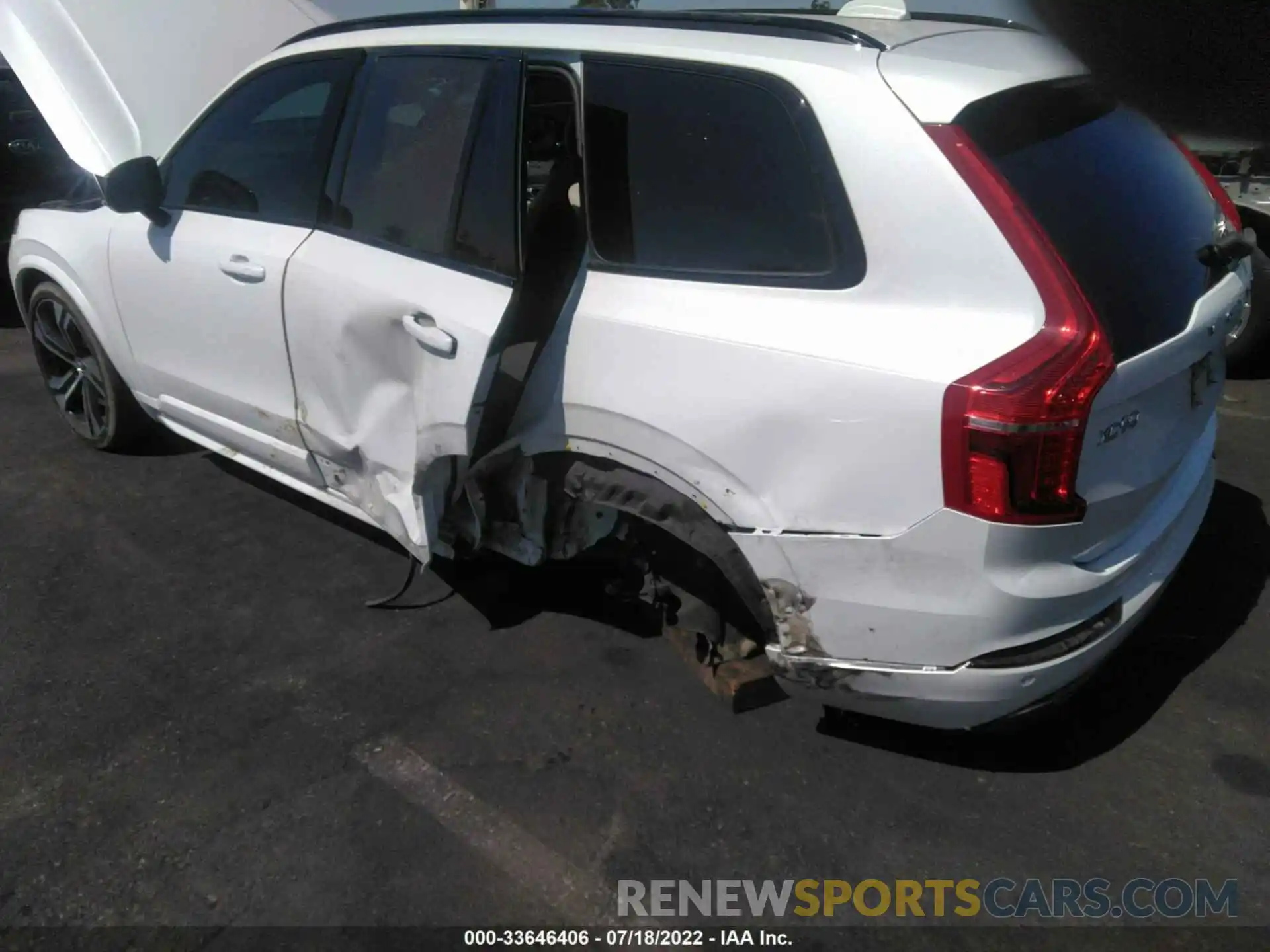 6 Photograph of a damaged car YV4A22PM9L1542079 VOLVO XC90 2020