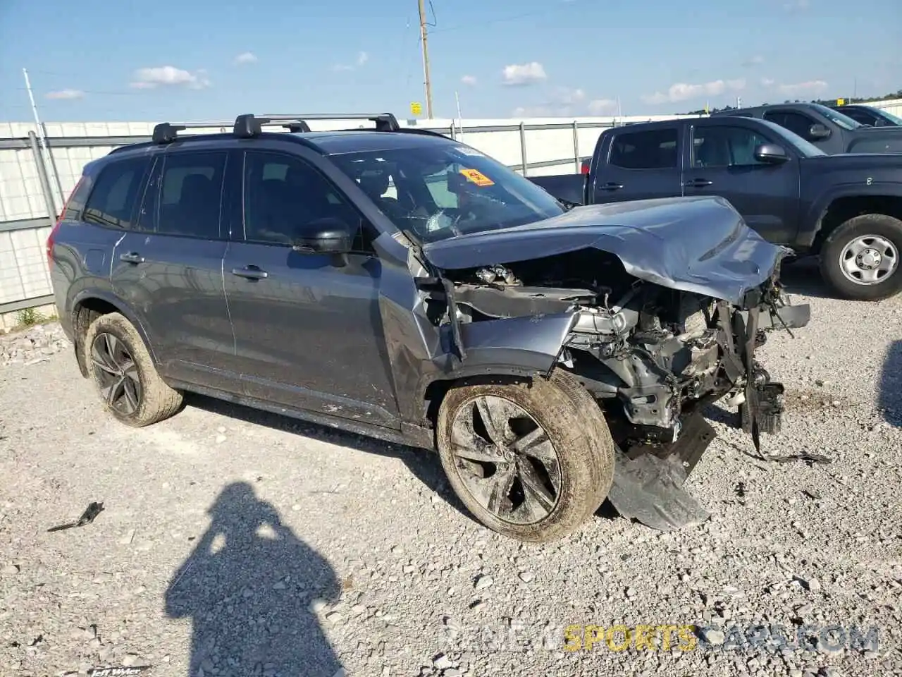 4 Photograph of a damaged car YV4A22PMXL1598760 VOLVO XC90 2020