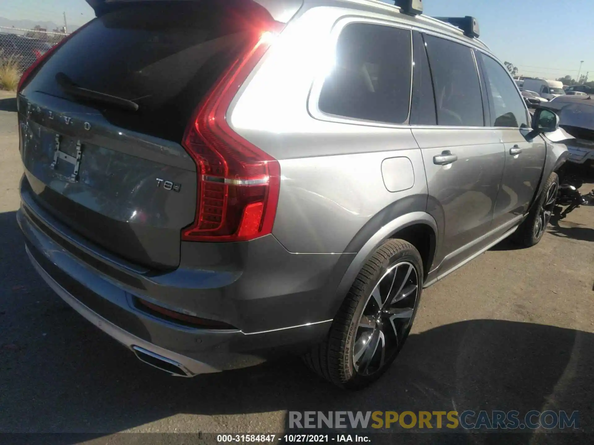 4 Photograph of a damaged car YV4BR0CK1L1623425 VOLVO XC90 2020