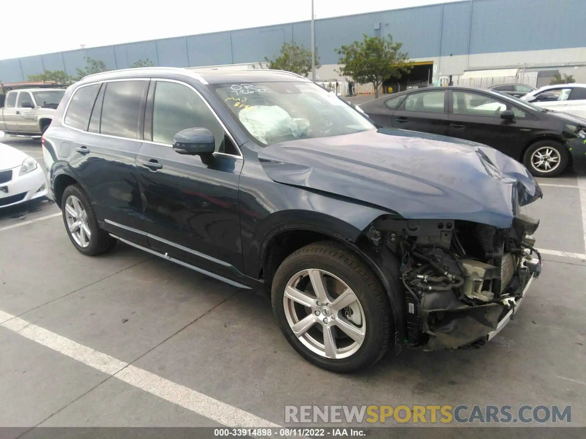 1 Photograph of a damaged car YV4BR0CK2L1622302 VOLVO XC90 2020