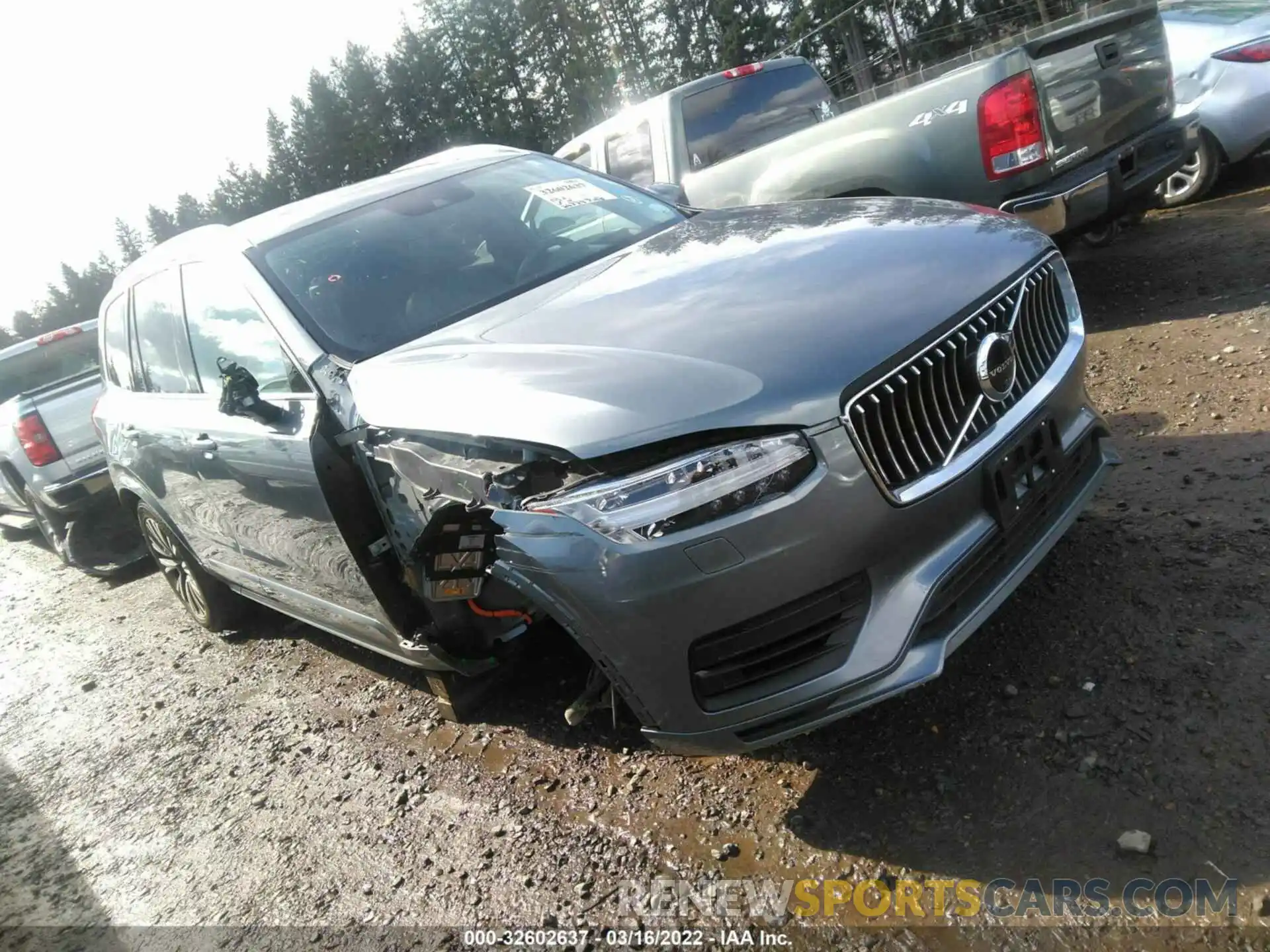 1 Photograph of a damaged car YV4BR0CK3L1557170 VOLVO XC90 2020