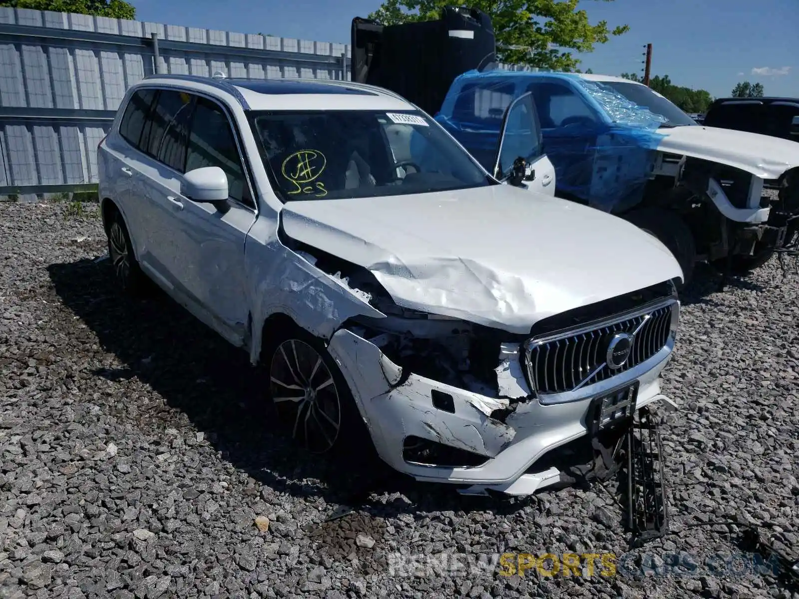 1 Photograph of a damaged car YV4BR0CK7L1549718 VOLVO XC90 2020