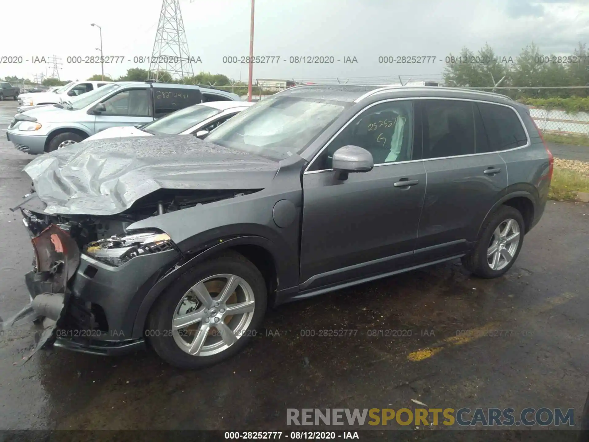 2 Photograph of a damaged car YV4BR0CK8L1619095 VOLVO XC90 2020