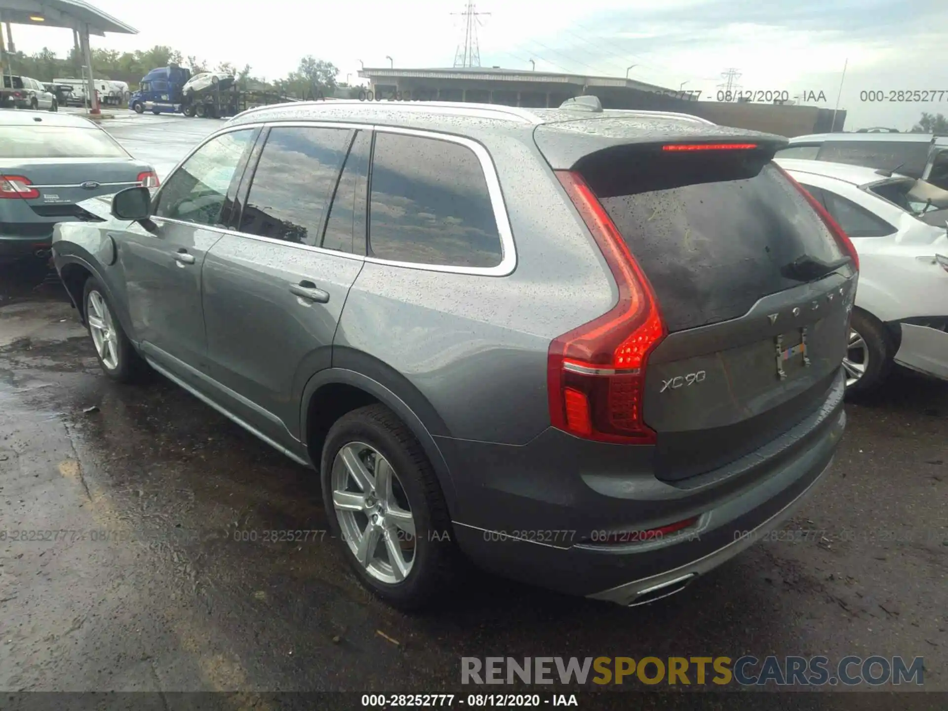 3 Photograph of a damaged car YV4BR0CK8L1619095 VOLVO XC90 2020