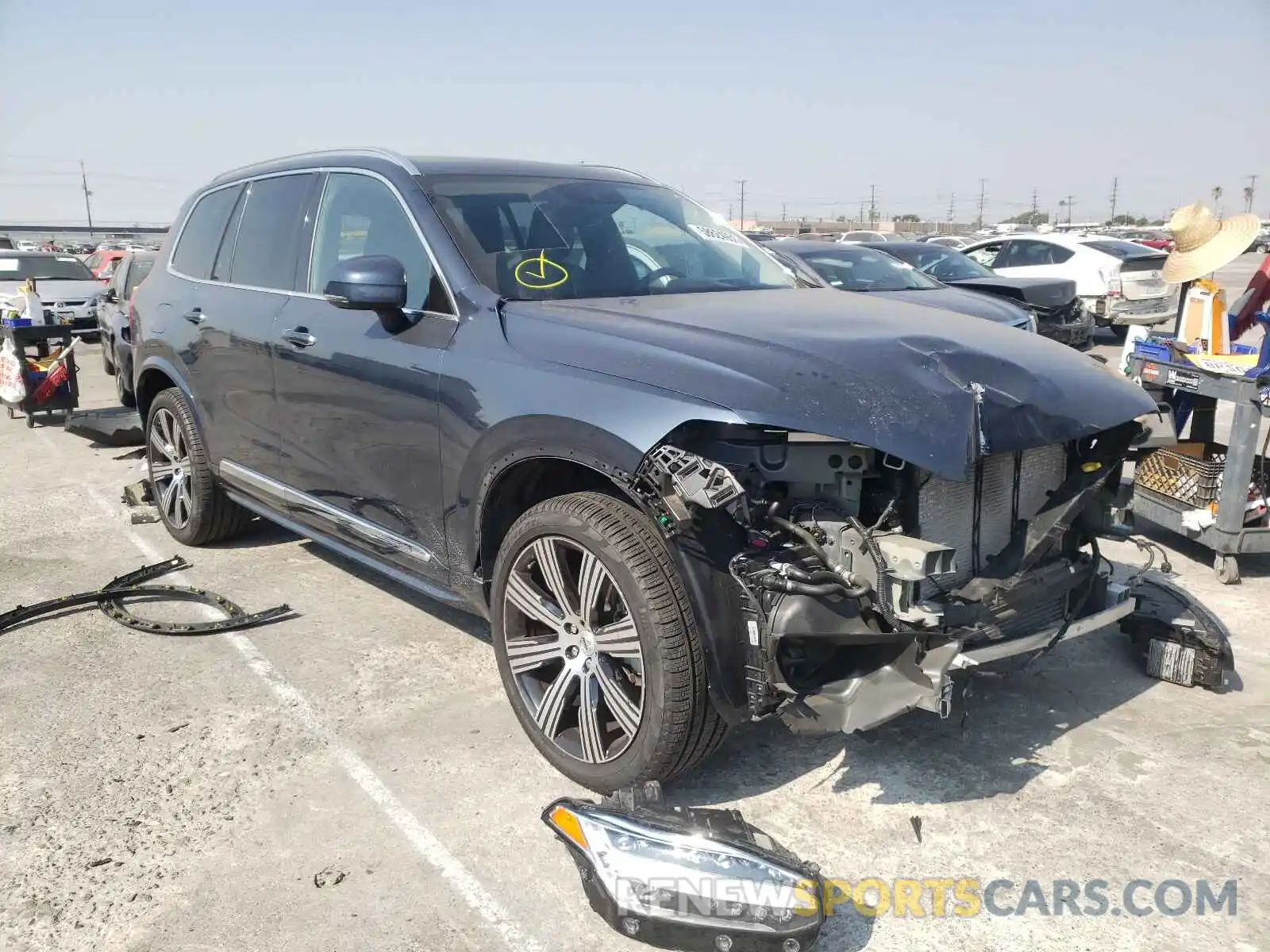 1 Photograph of a damaged car YV4BR0CL9L1583765 VOLVO XC90 2020