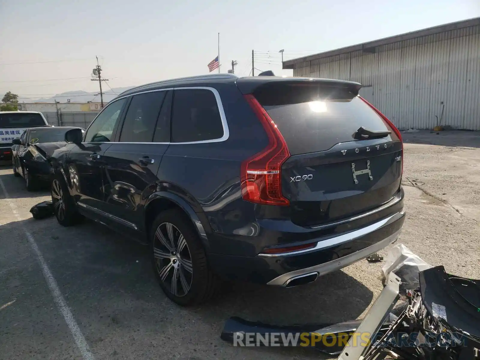 3 Photograph of a damaged car YV4BR0CL9L1583765 VOLVO XC90 2020