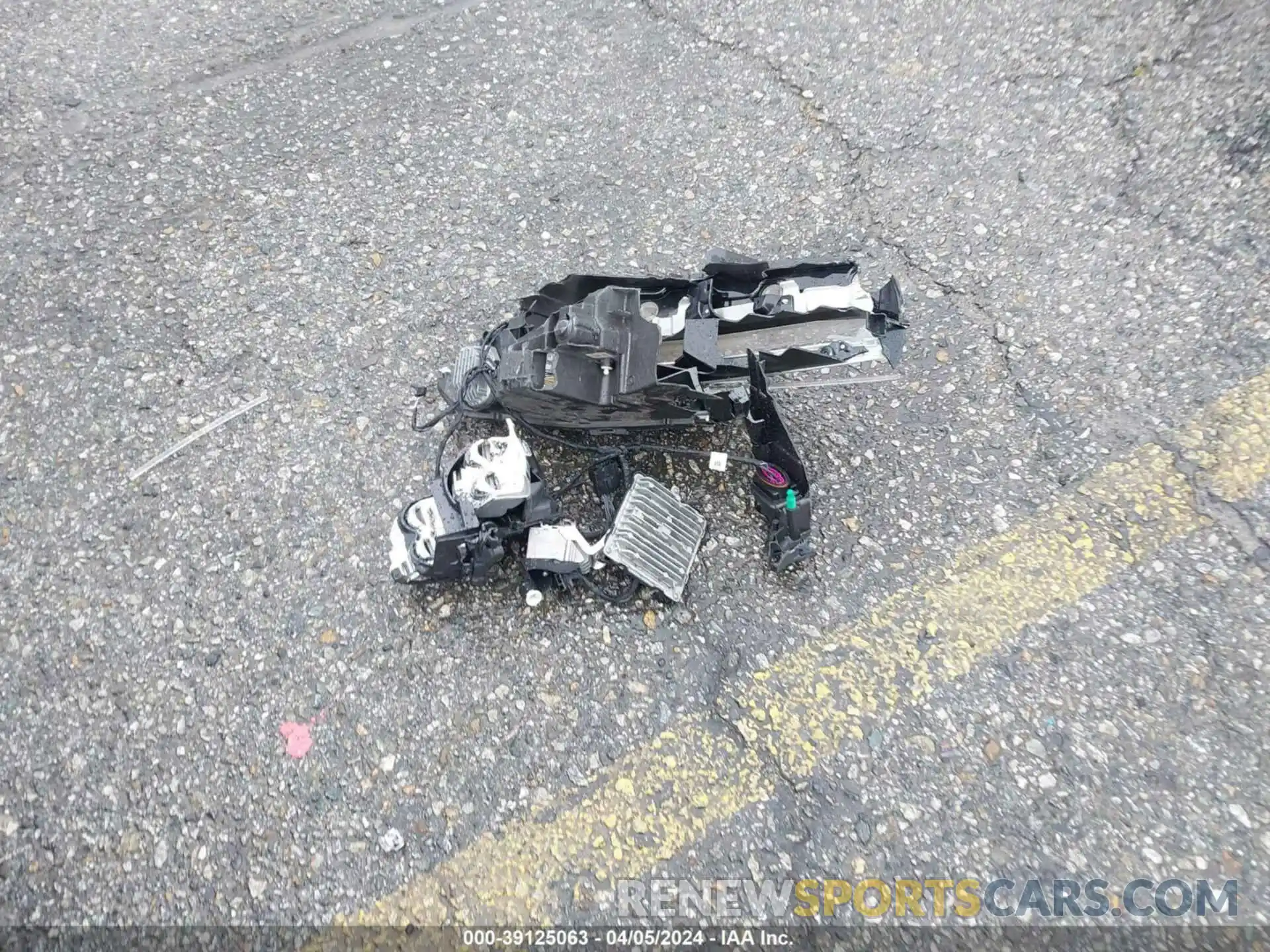 11 Фотография поврежденного автомобиля YV4BR0CL9L1595219 VOLVO XC90 2020
