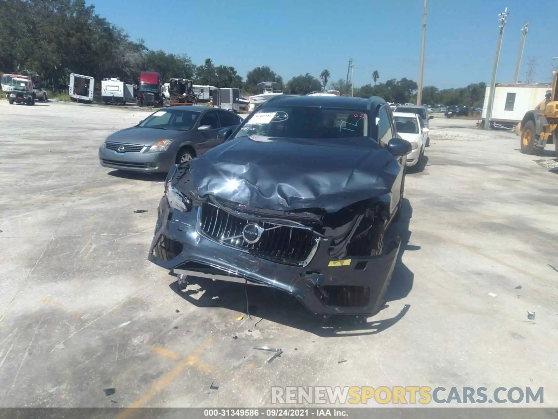 6 Photograph of a damaged car YV4102CK1M1685118 VOLVO XC90 2021