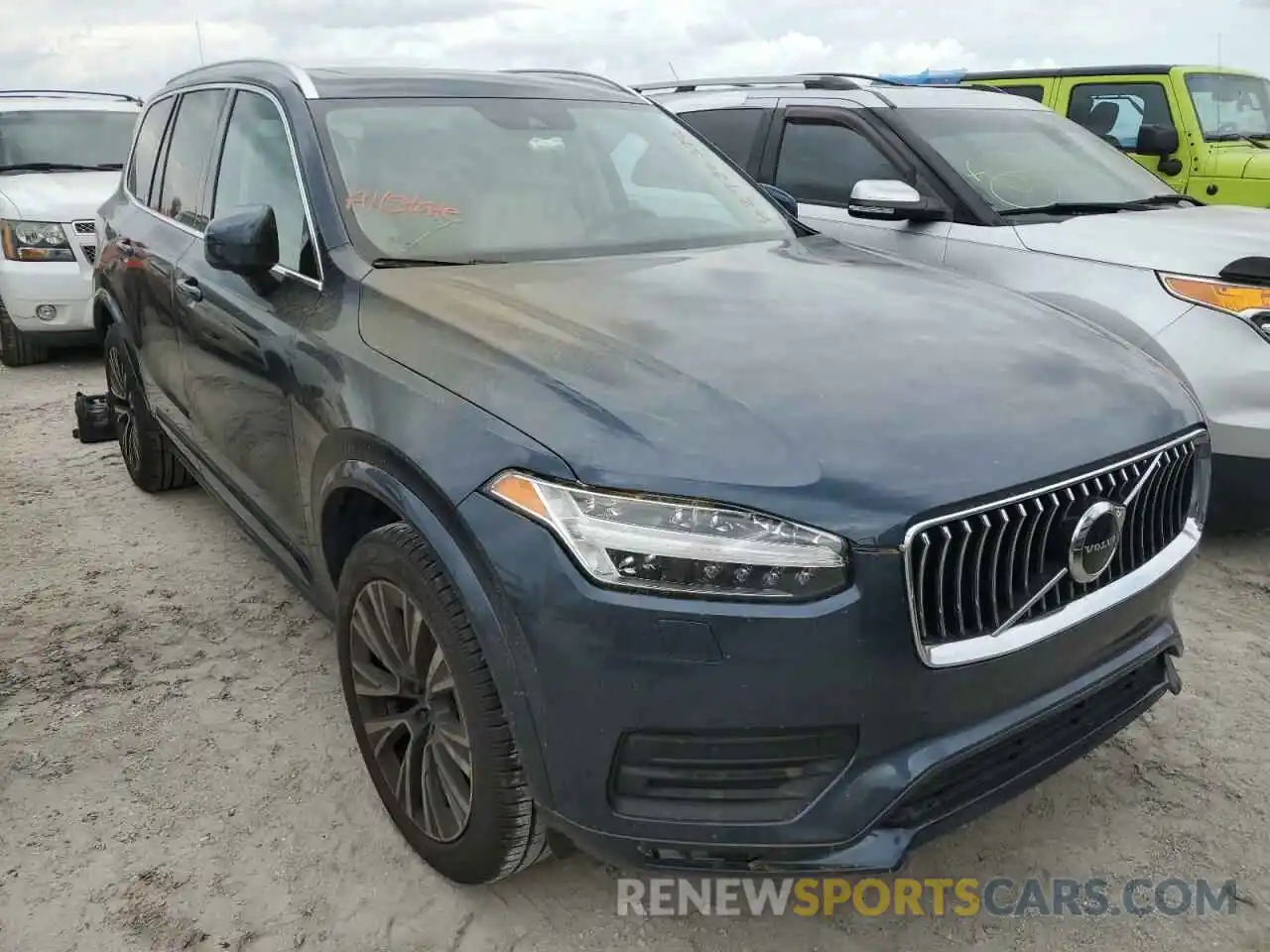 1 Photograph of a damaged car YV4102CK2M1683880 VOLVO XC90 2021