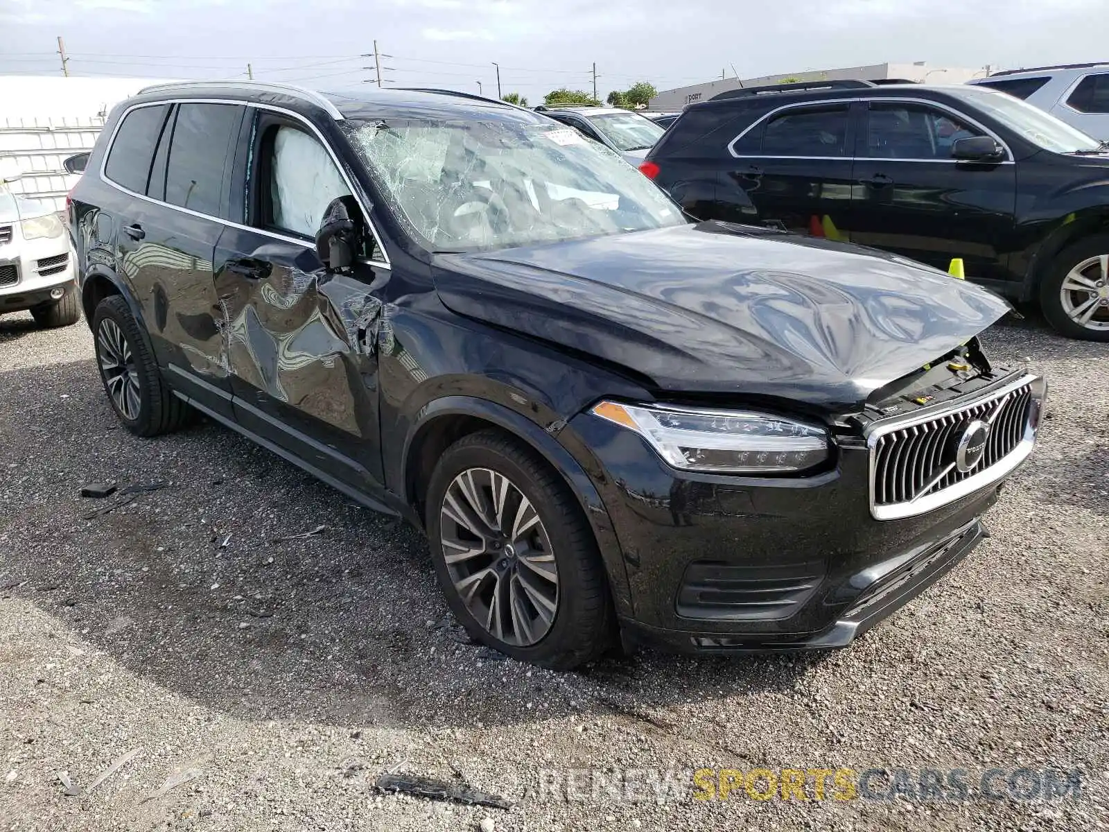 1 Photograph of a damaged car YV4102CK2M1756570 VOLVO XC90 2021