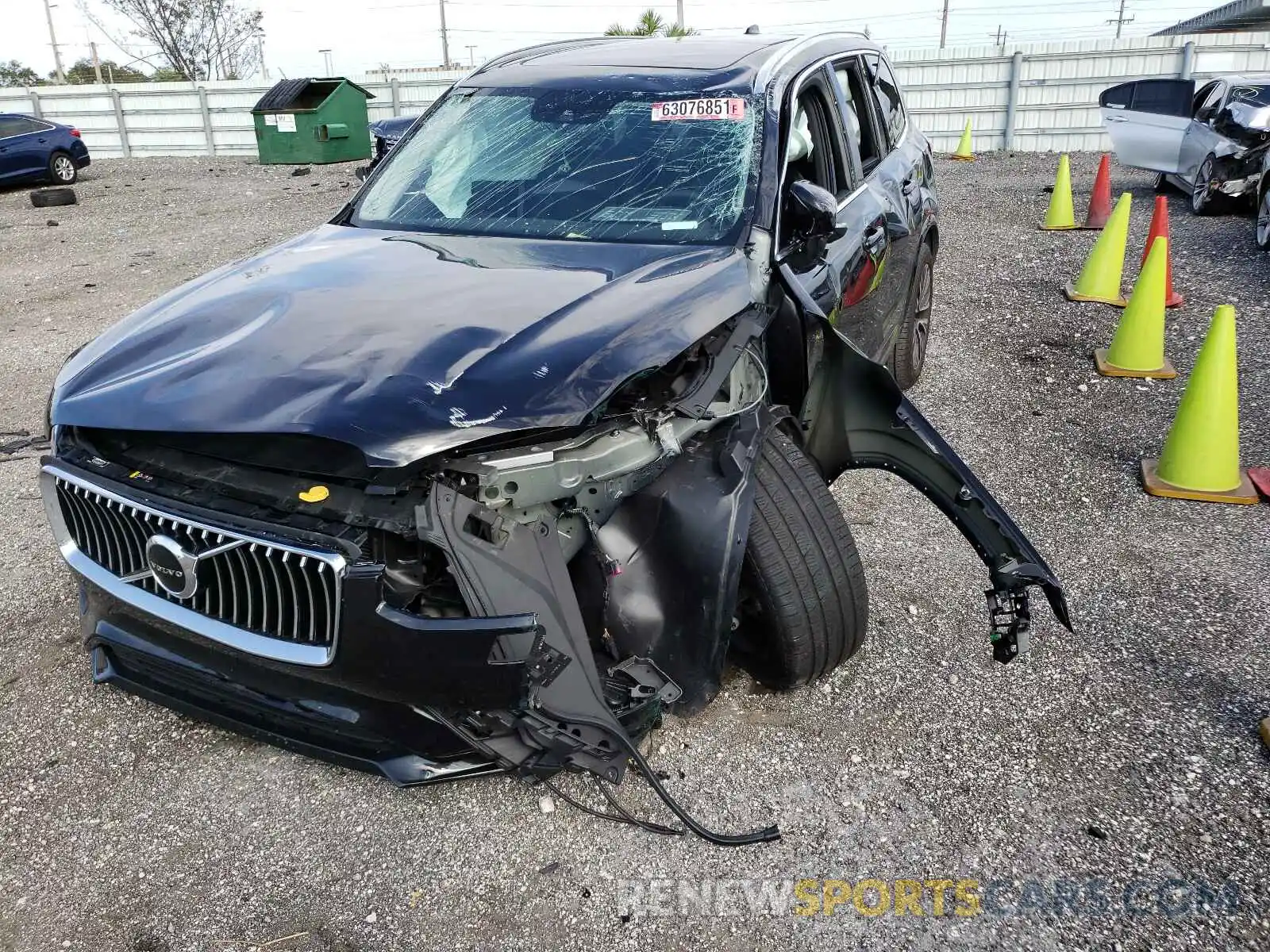 9 Photograph of a damaged car YV4102CK2M1756570 VOLVO XC90 2021