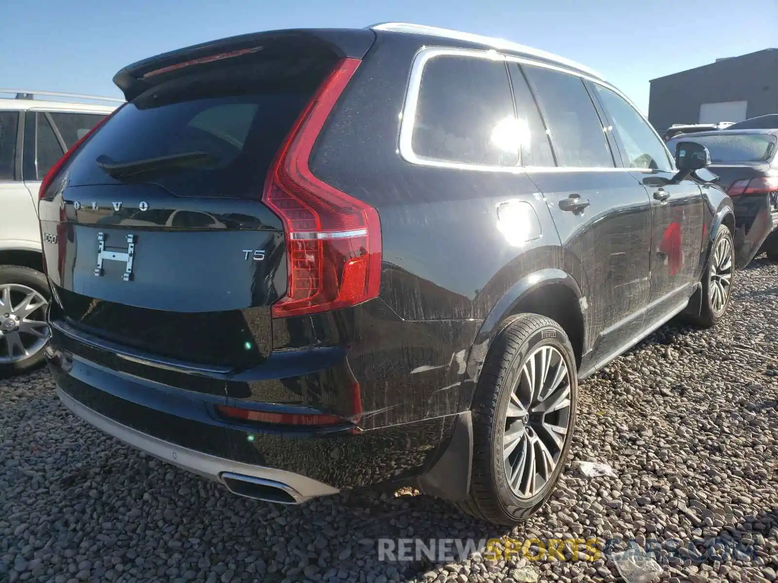 4 Photograph of a damaged car YV4102CK3M1671740 VOLVO XC90 2021