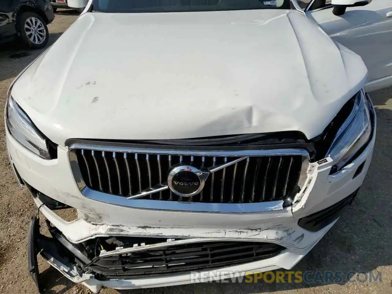 12 Photograph of a damaged car YV4102CK3M1702436 VOLVO XC90 2021