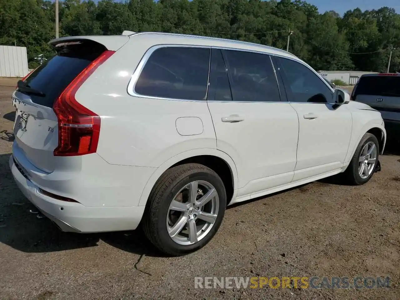 3 Photograph of a damaged car YV4102CK3M1702436 VOLVO XC90 2021