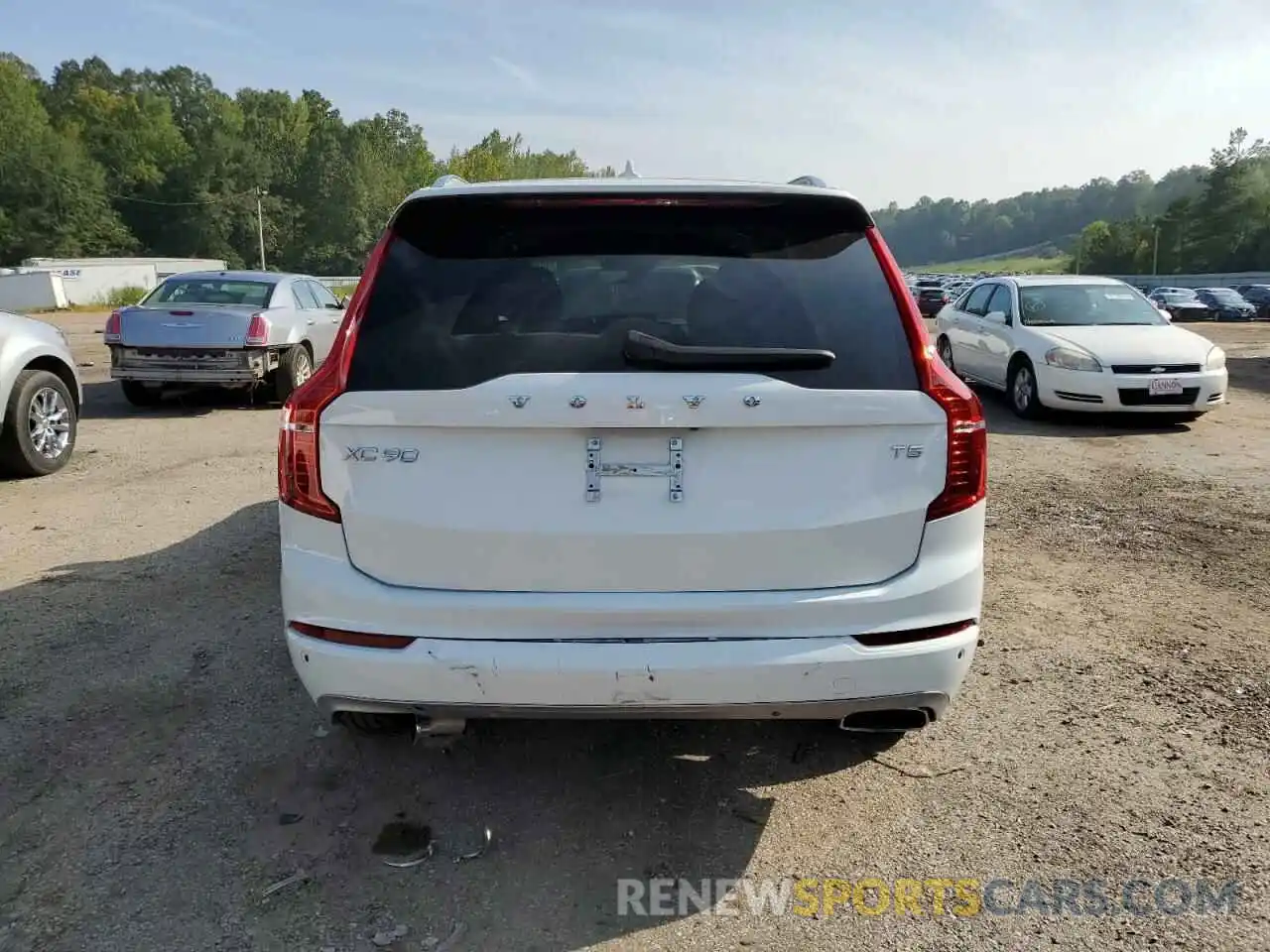 6 Photograph of a damaged car YV4102CK3M1702436 VOLVO XC90 2021