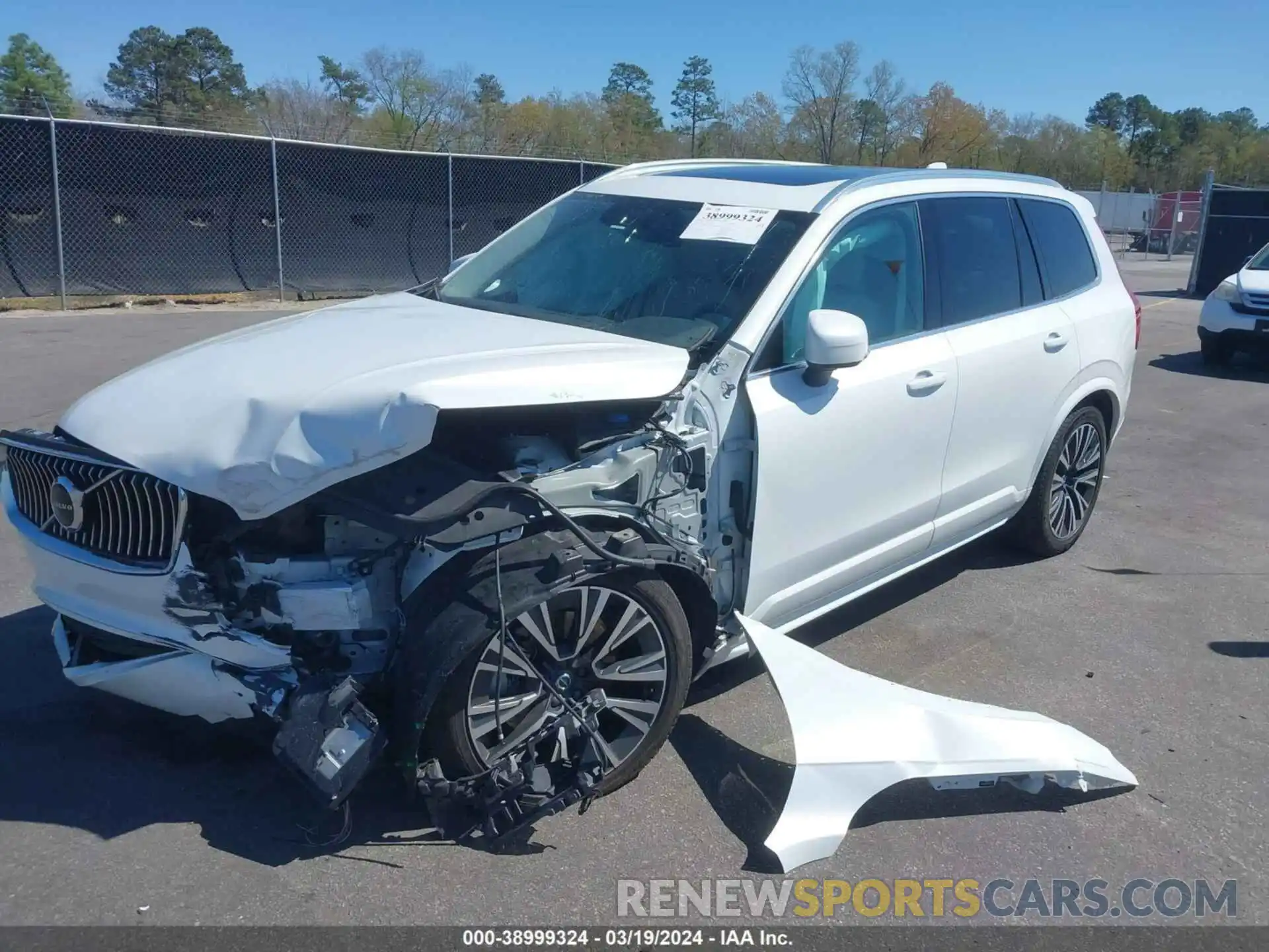 2 Photograph of a damaged car YV4102CK4M1683976 VOLVO XC90 2021