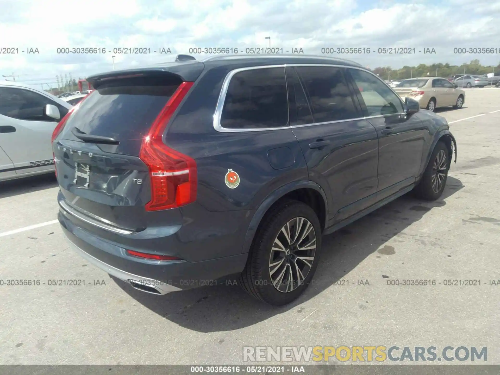 4 Photograph of a damaged car YV4102CK5M1722574 VOLVO XC90 2021