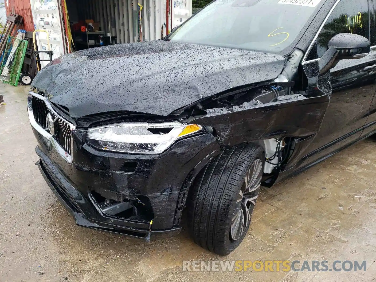 9 Photograph of a damaged car YV4102CK7M1744348 VOLVO XC90 2021