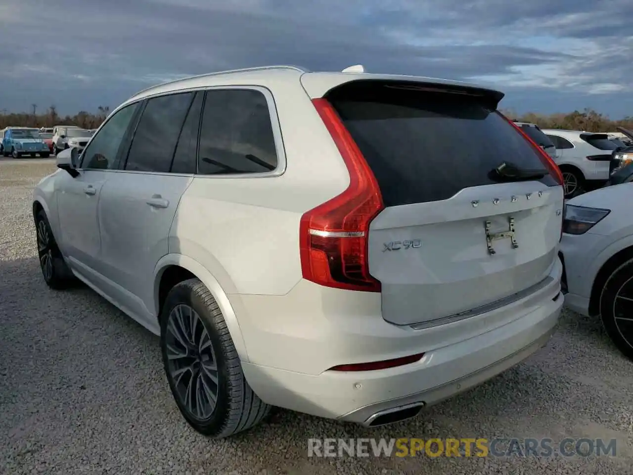 3 Photograph of a damaged car YV4102CK8M1705817 VOLVO XC90 2021