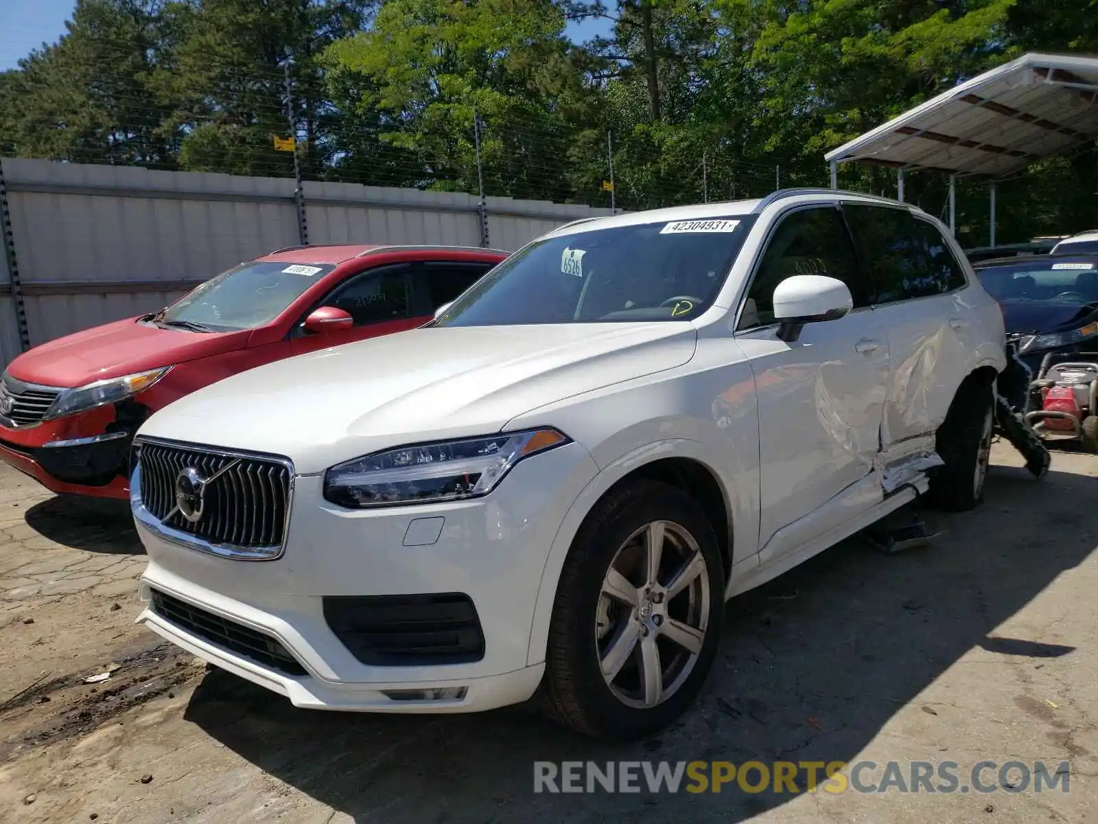 2 Photograph of a damaged car YV4102CK9M1692043 VOLVO XC90 2021