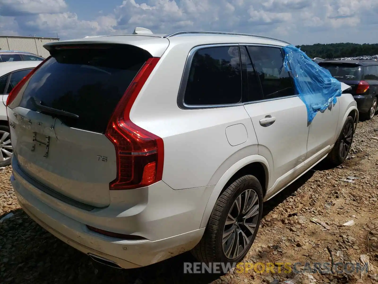 4 Photograph of a damaged car YV4102CK9M1731665 VOLVO XC90 2021