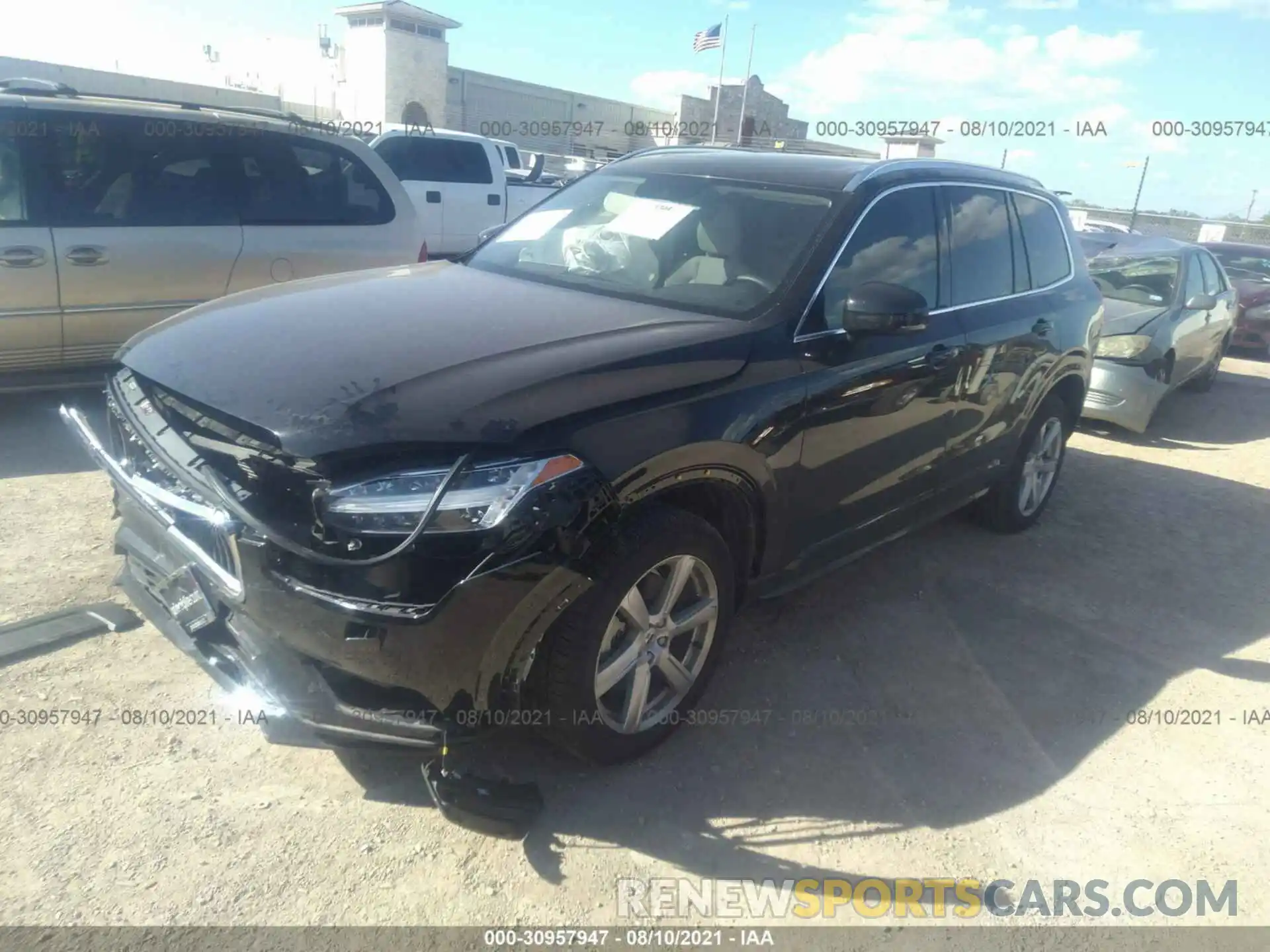 2 Photograph of a damaged car YV4102CKXM1703129 VOLVO XC90 2021