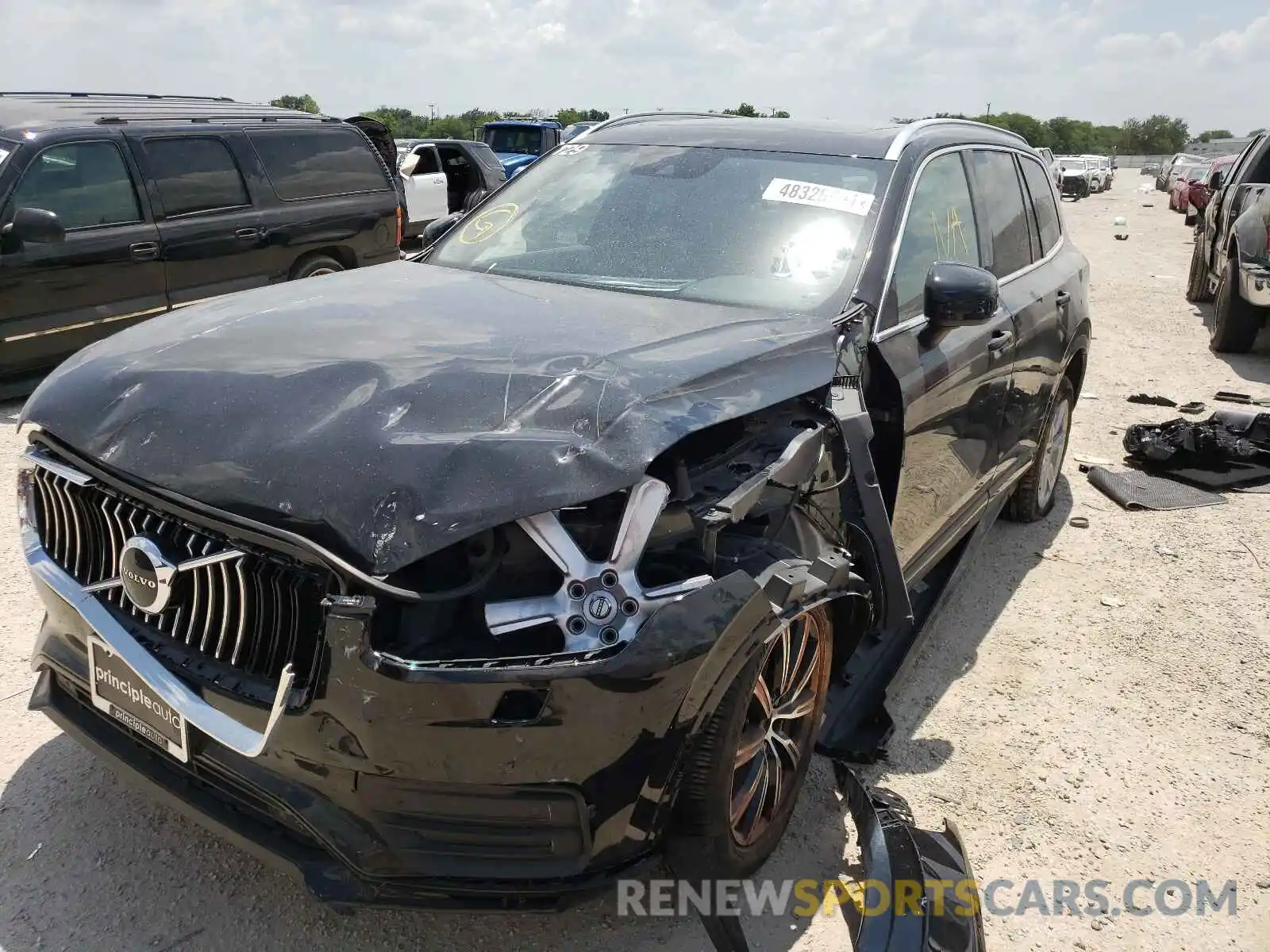 2 Photograph of a damaged car YV4102PK3M1717836 VOLVO XC90 2021