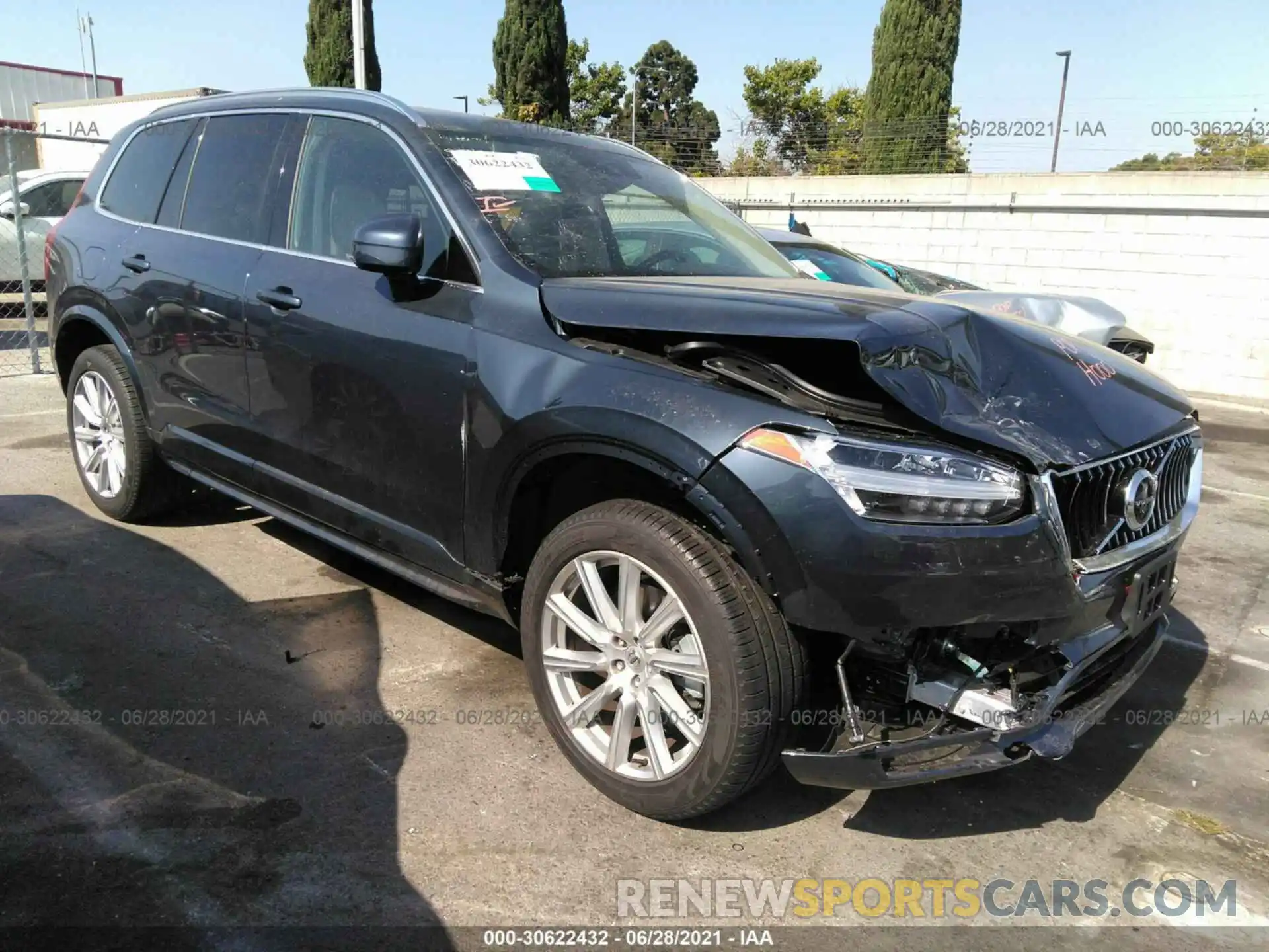 1 Photograph of a damaged car YV4102PK3M1737729 VOLVO XC90 2021