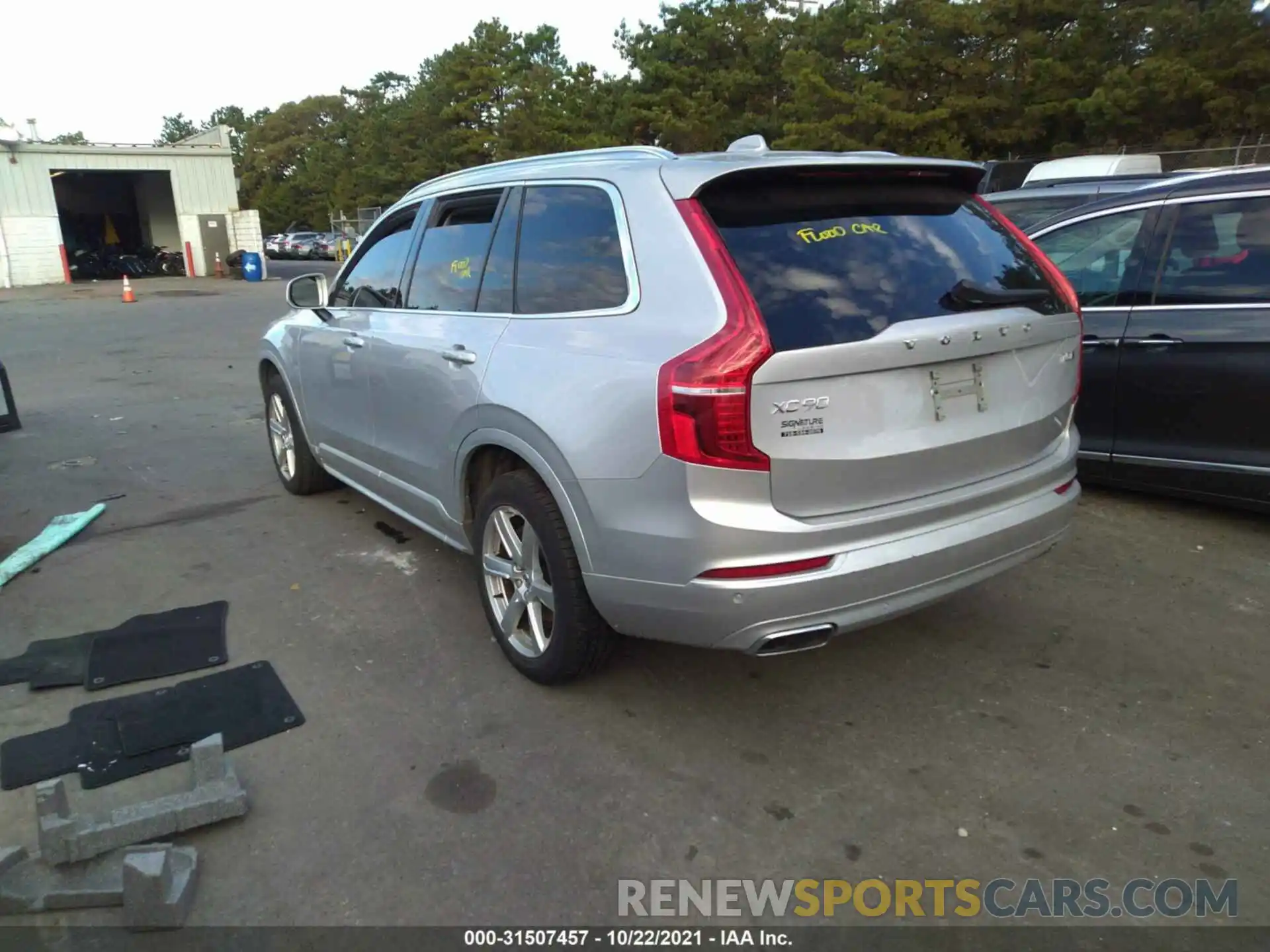 3 Photograph of a damaged car YV4102PK4M1711530 VOLVO XC90 2021