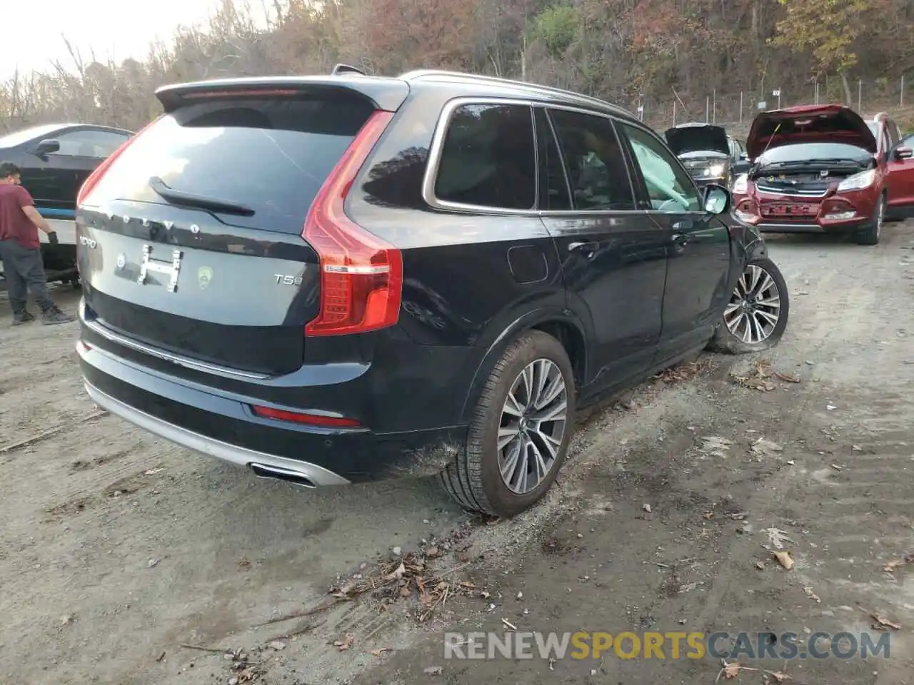 4 Photograph of a damaged car YV4102PK4M1759383 VOLVO XC90 2021