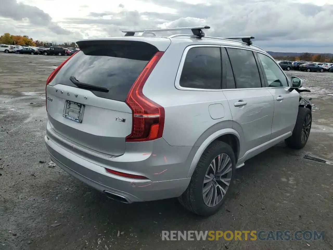 4 Photograph of a damaged car YV4102PK5M1754872 VOLVO XC90 2021