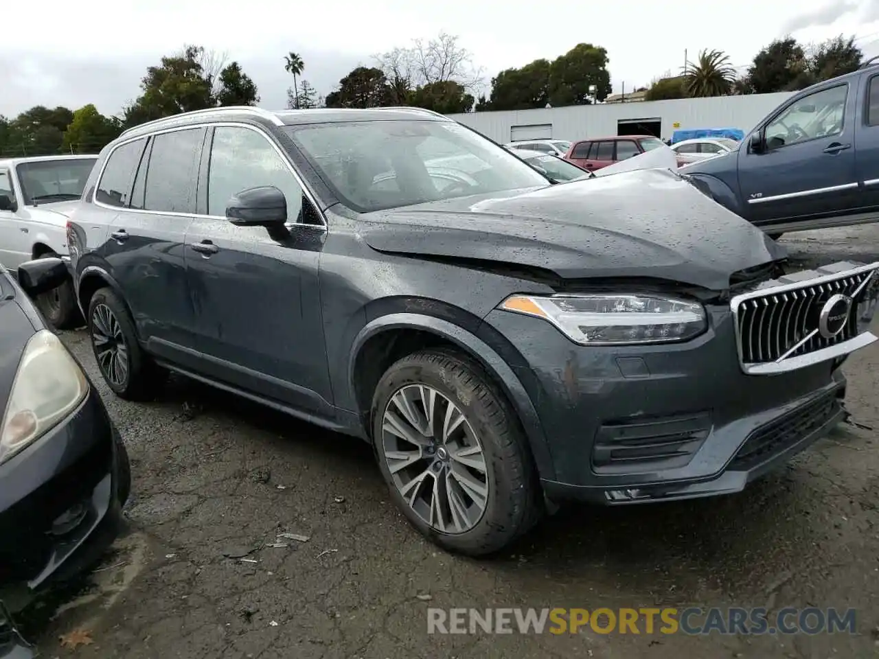 4 Photograph of a damaged car YV4102PK8M1739203 VOLVO XC90 2021