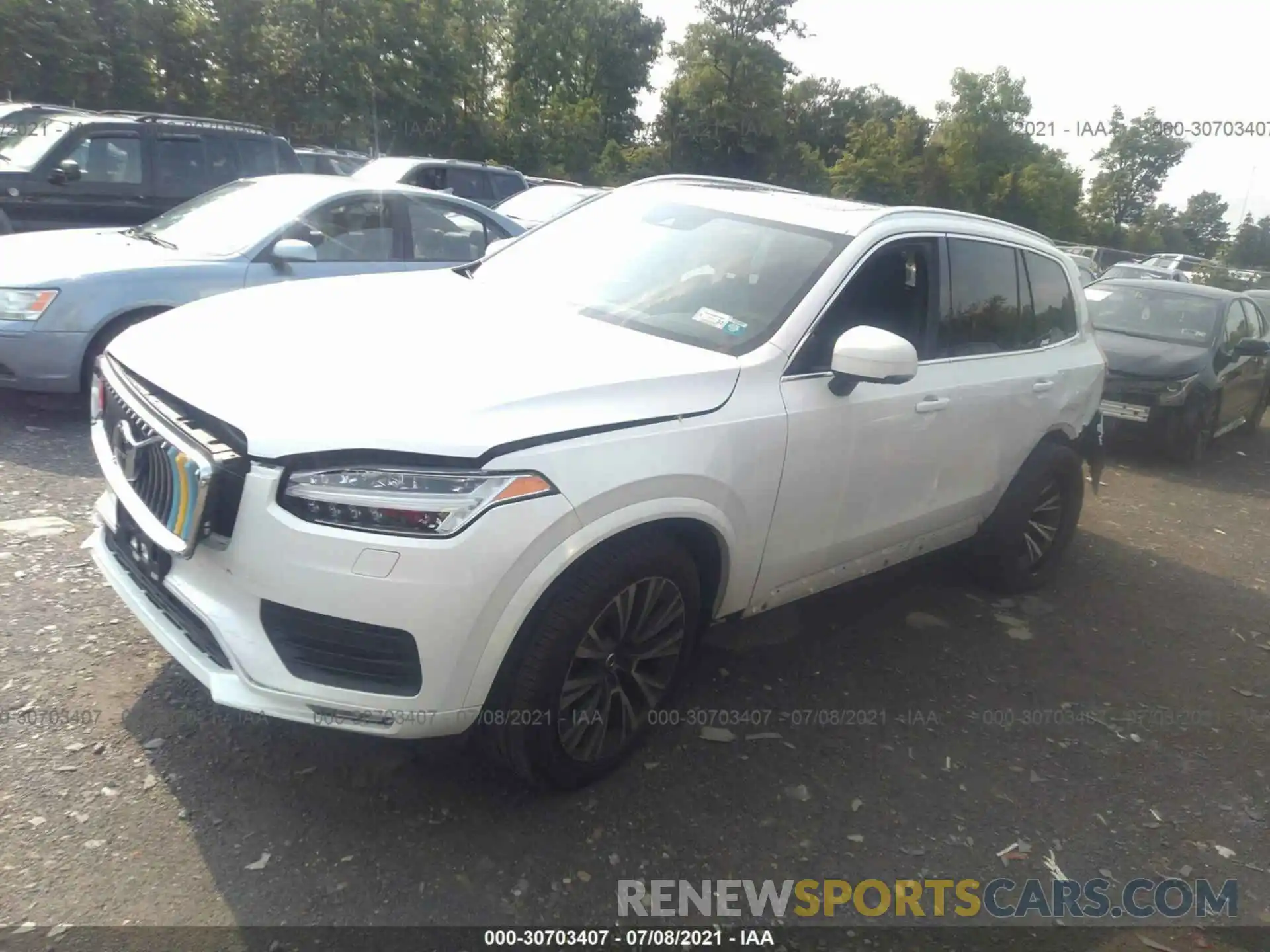 2 Photograph of a damaged car YV4102PKXM1687749 VOLVO XC90 2021