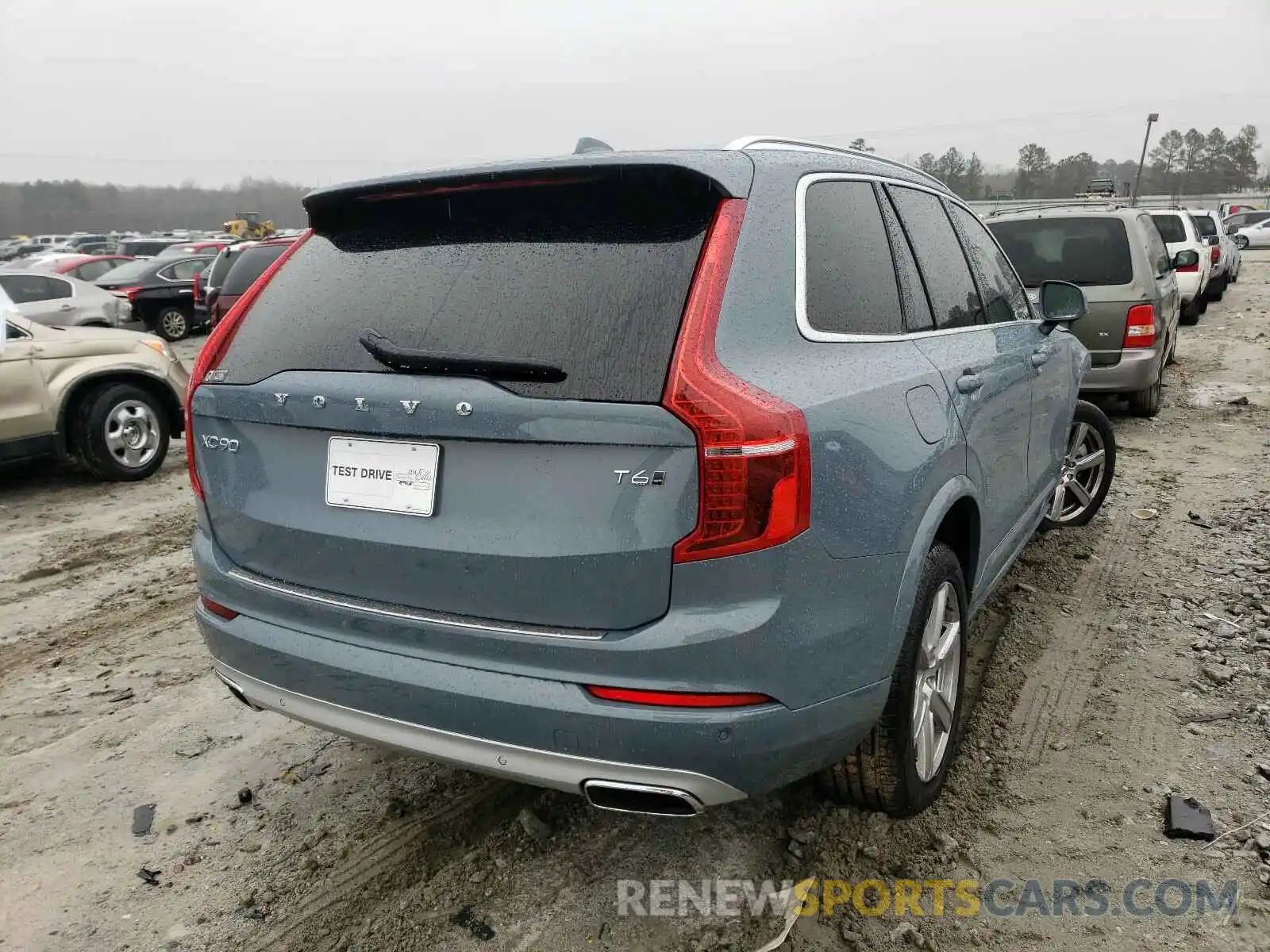 4 Photograph of a damaged car YV4A221K0M1683681 VOLVO XC90 2021