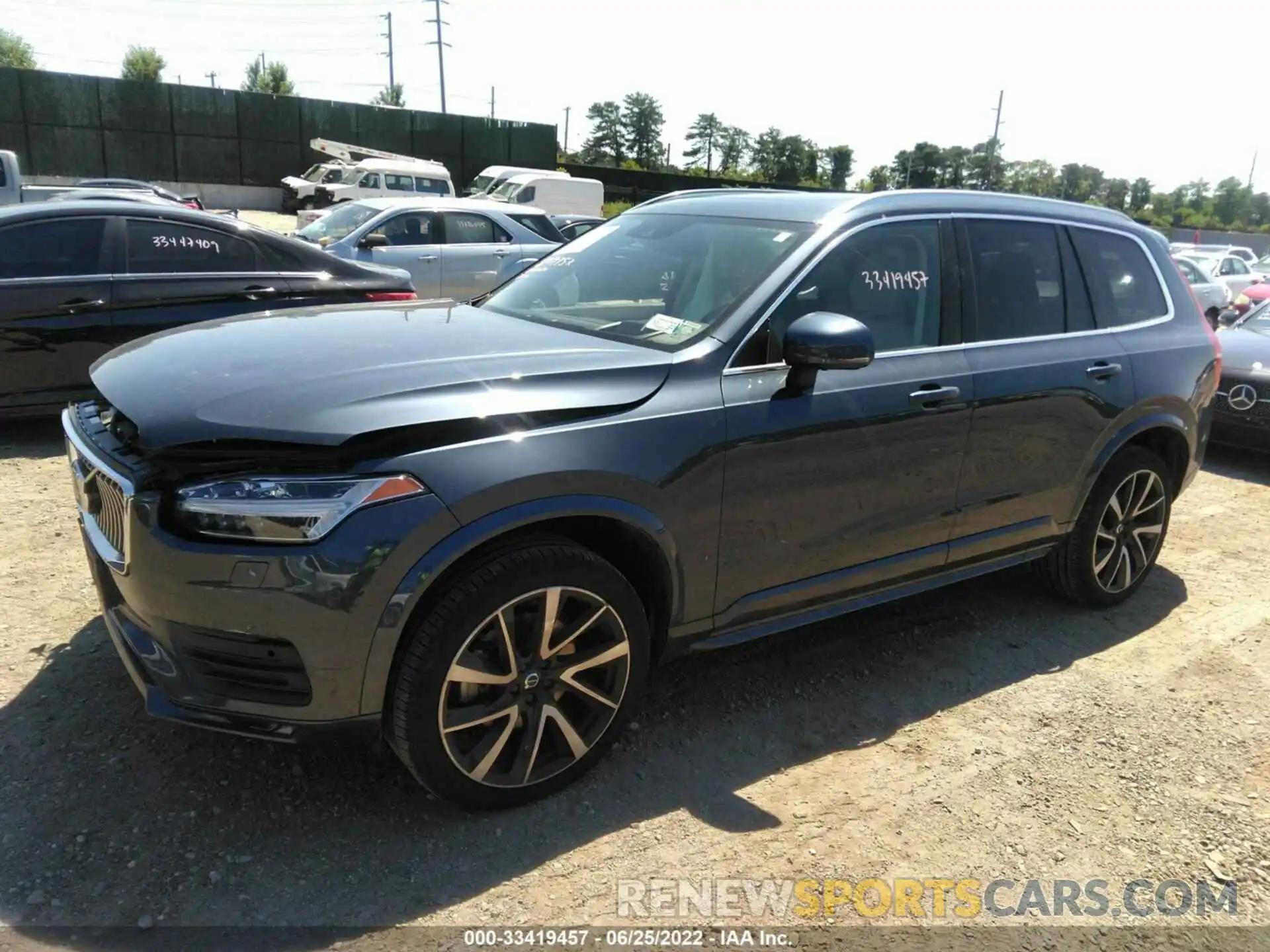 2 Photograph of a damaged car YV4A221K1M1707342 VOLVO XC90 2021