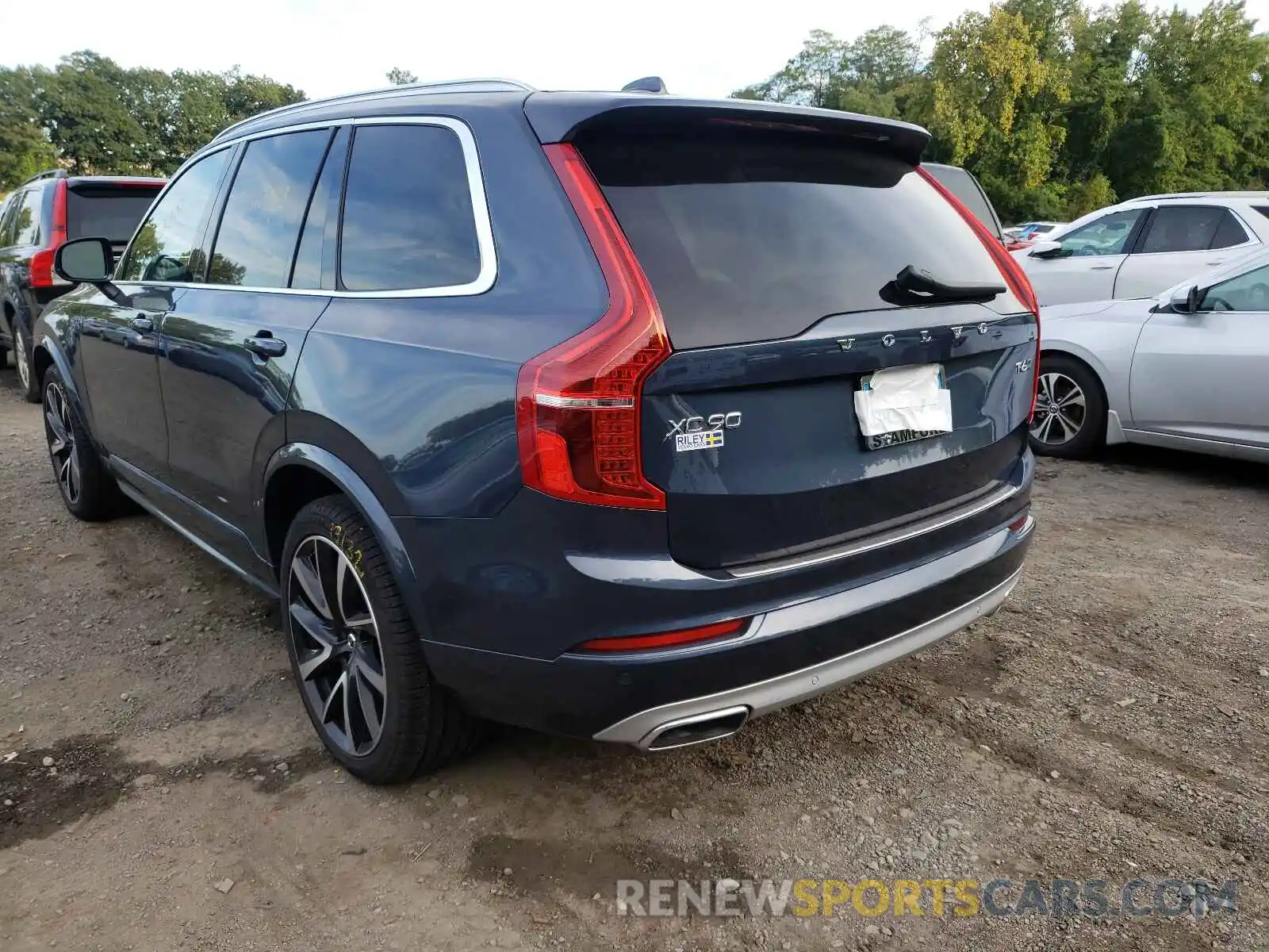 3 Photograph of a damaged car YV4A221K3M1694058 VOLVO XC90 2021