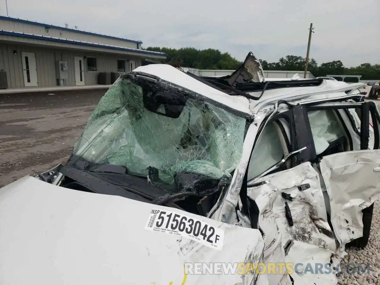 9 Photograph of a damaged car YV4A221K4M1720070 VOLVO XC90 2021