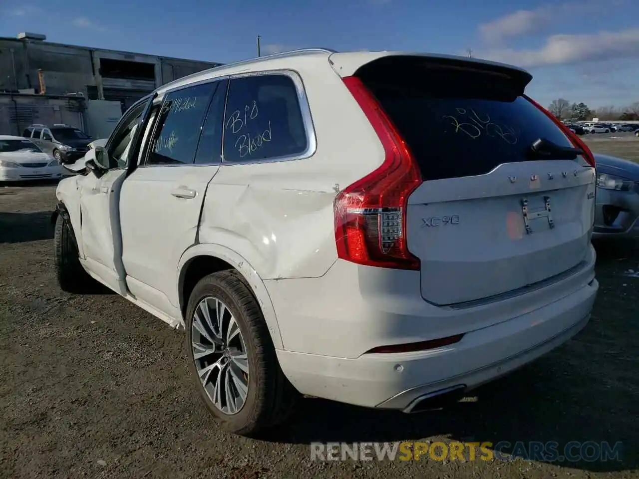 3 Photograph of a damaged car YV4A221K7M1671396 VOLVO XC90 2021