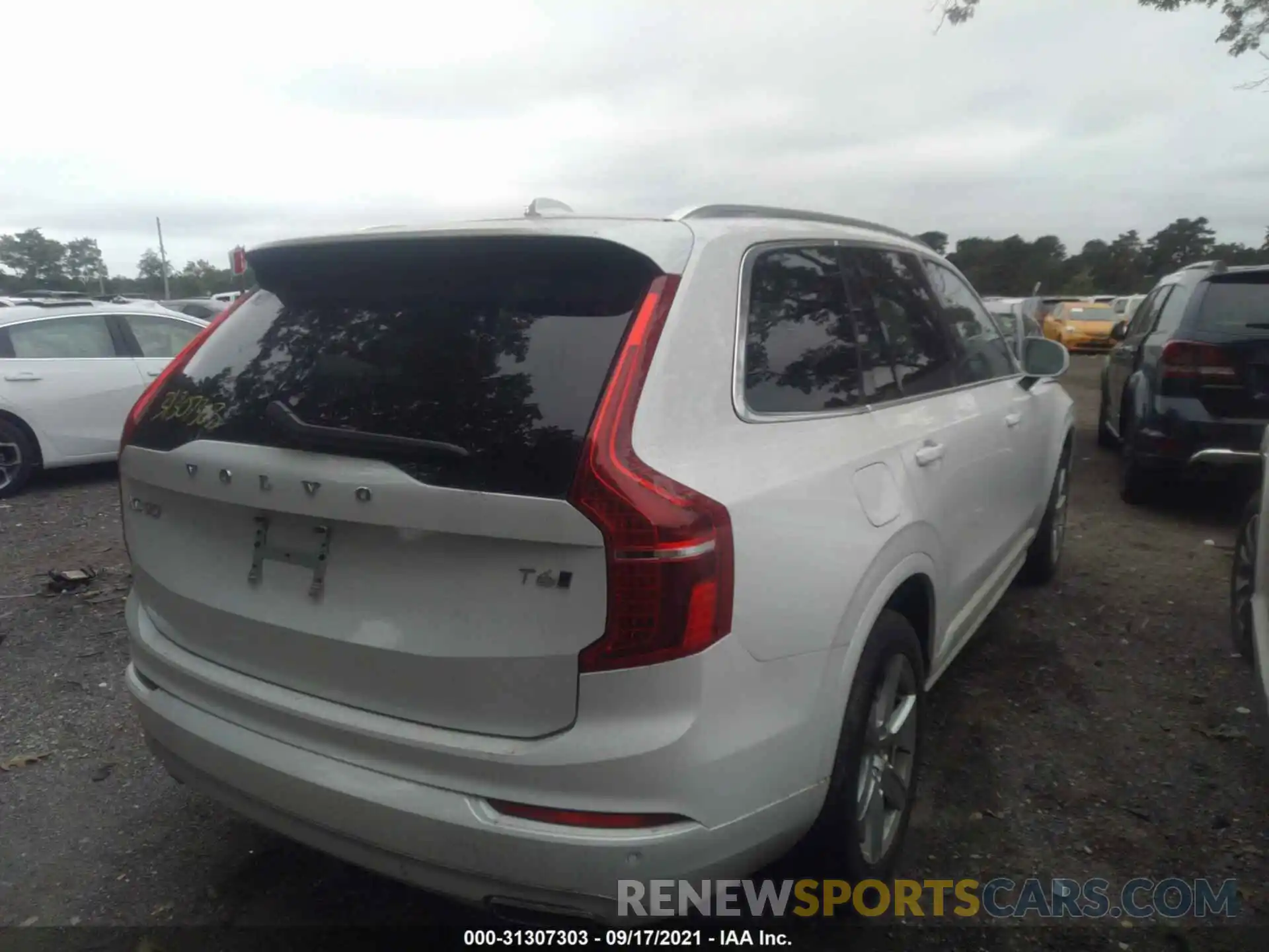 4 Photograph of a damaged car YV4A221K7M1694824 VOLVO XC90 2021