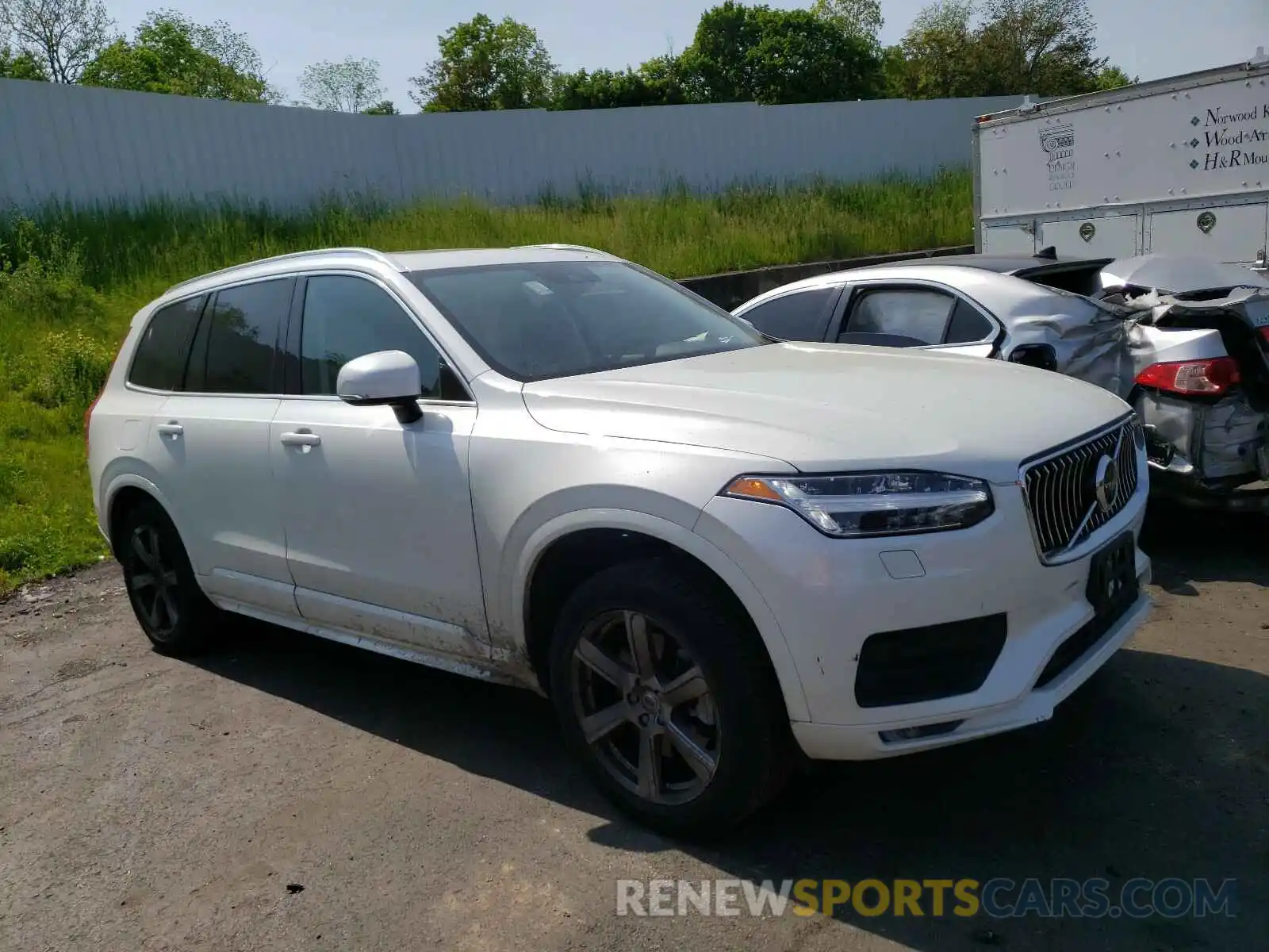 1 Photograph of a damaged car YV4A221K7M1713050 VOLVO XC90 2021