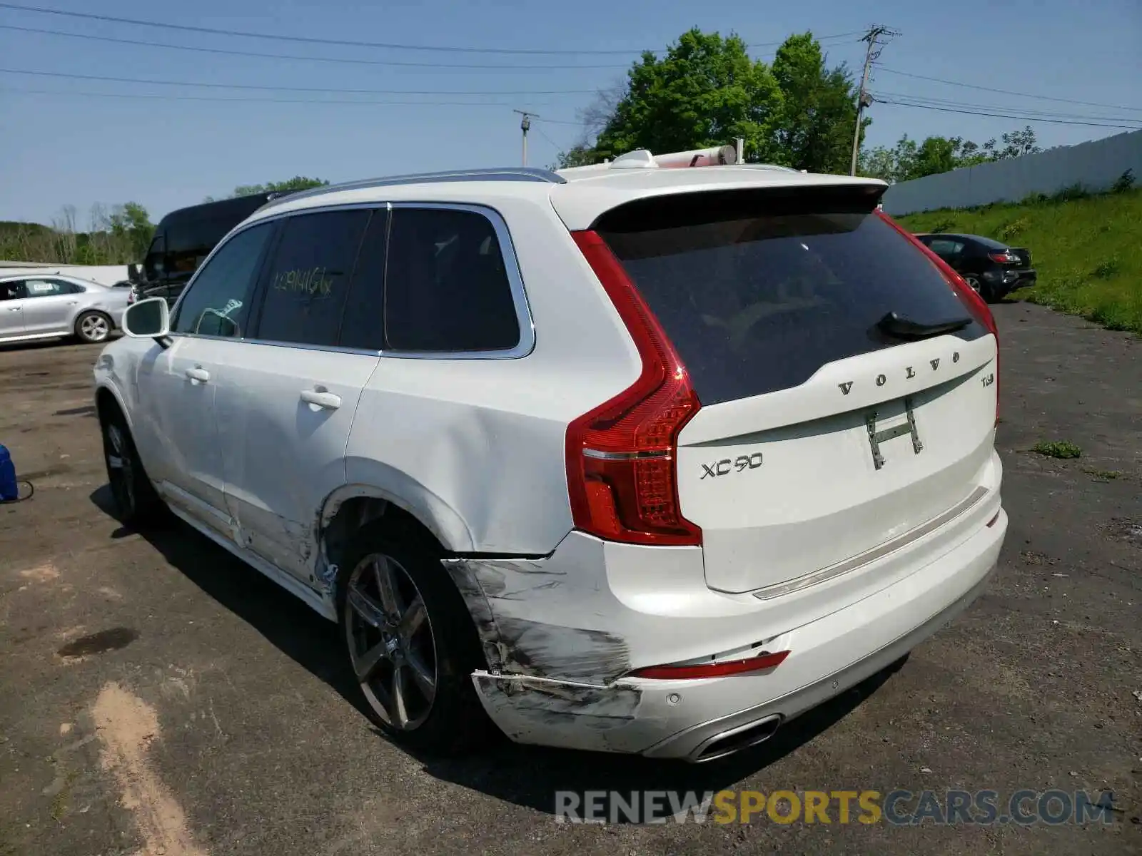 3 Photograph of a damaged car YV4A221K7M1713050 VOLVO XC90 2021