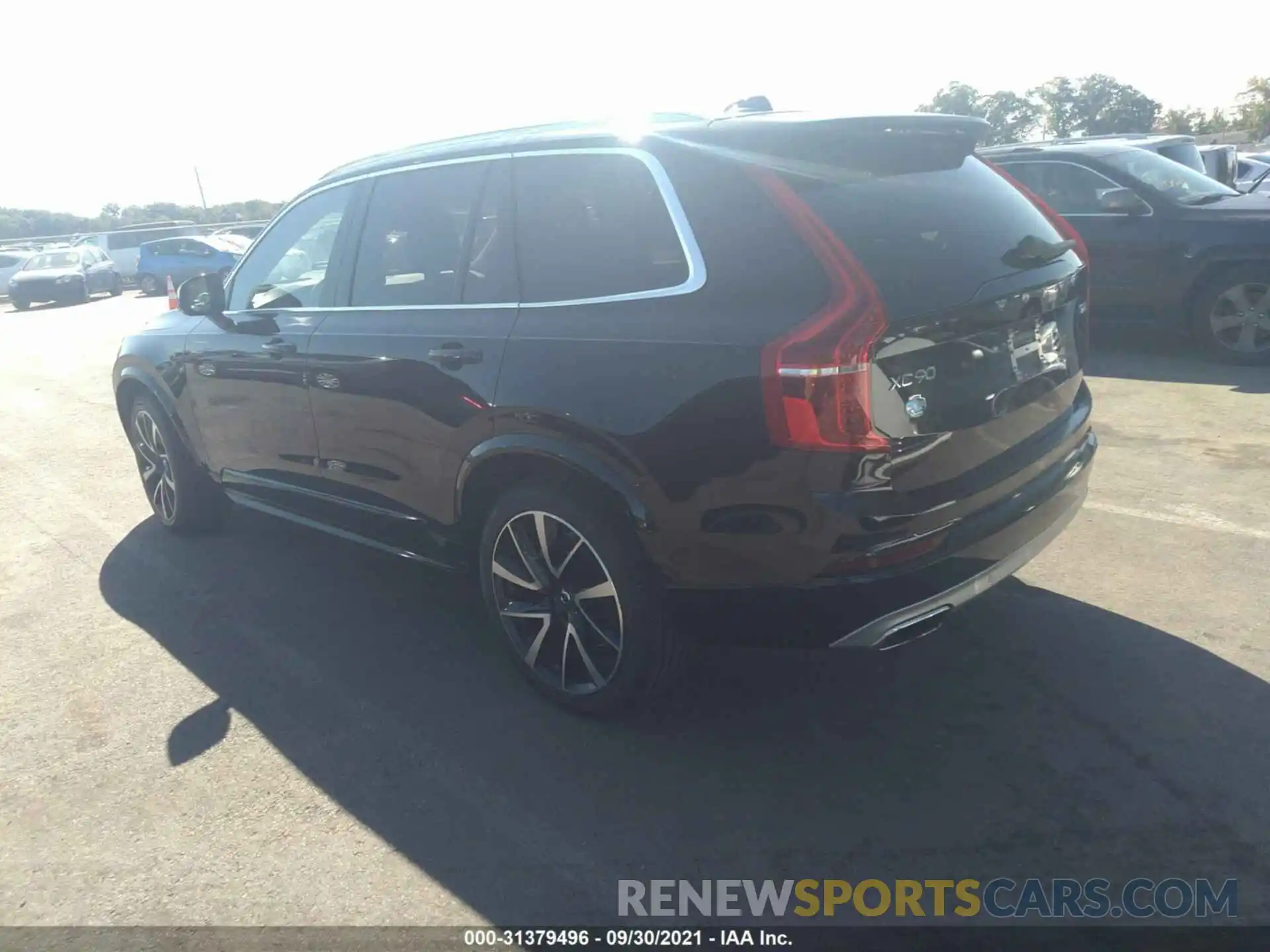 3 Photograph of a damaged car YV4A221KXM1672011 VOLVO XC90 2021